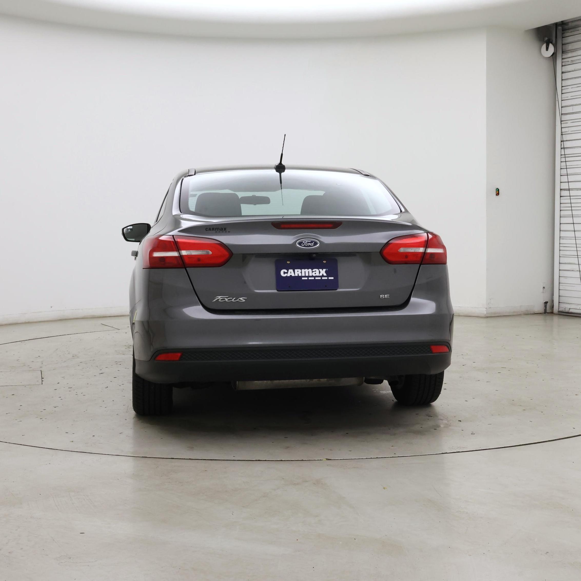 Thumbnail: 2017 Ford Focus - 6