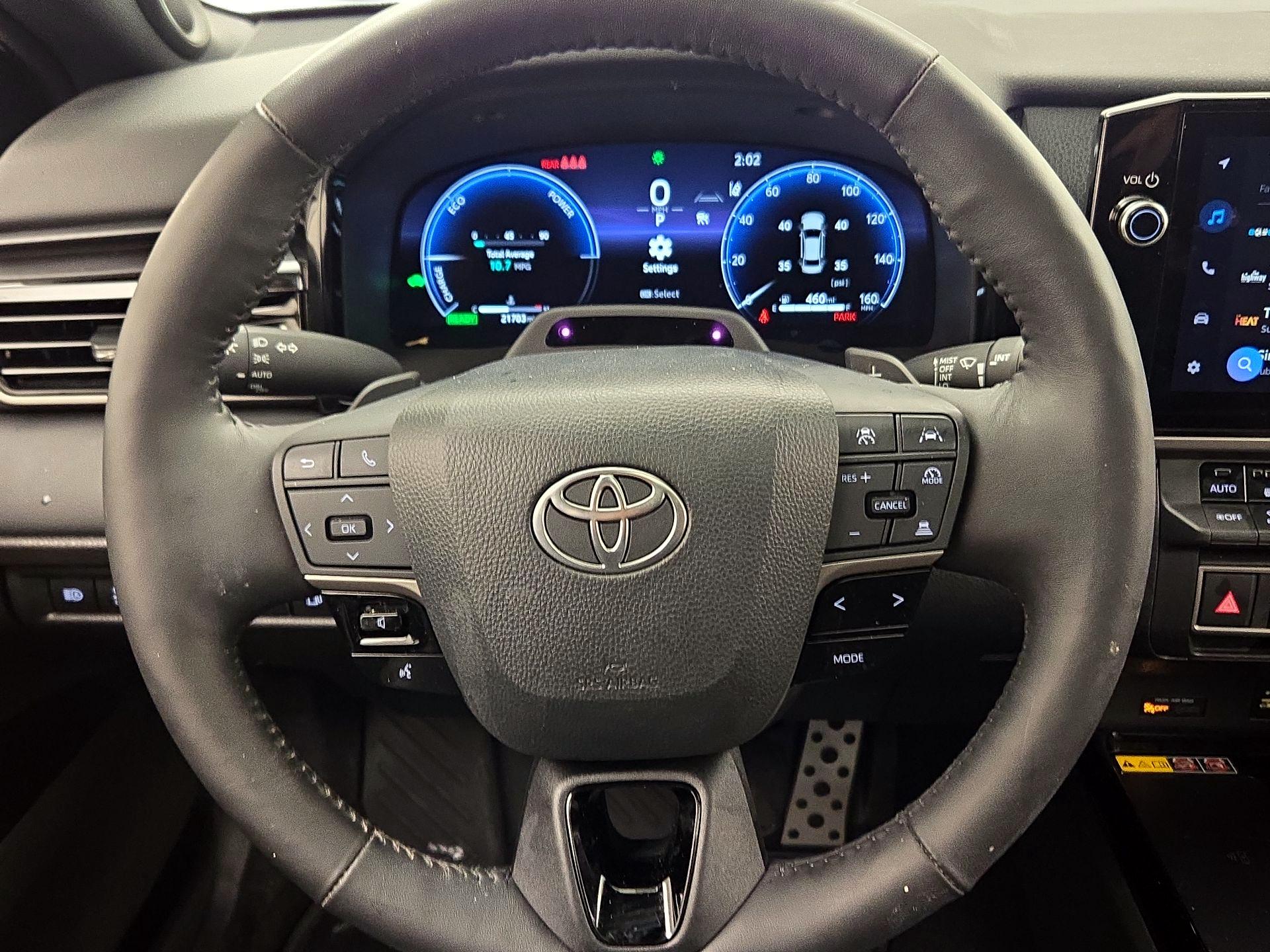 Thumbnail: 2025 Toyota Camry - 10