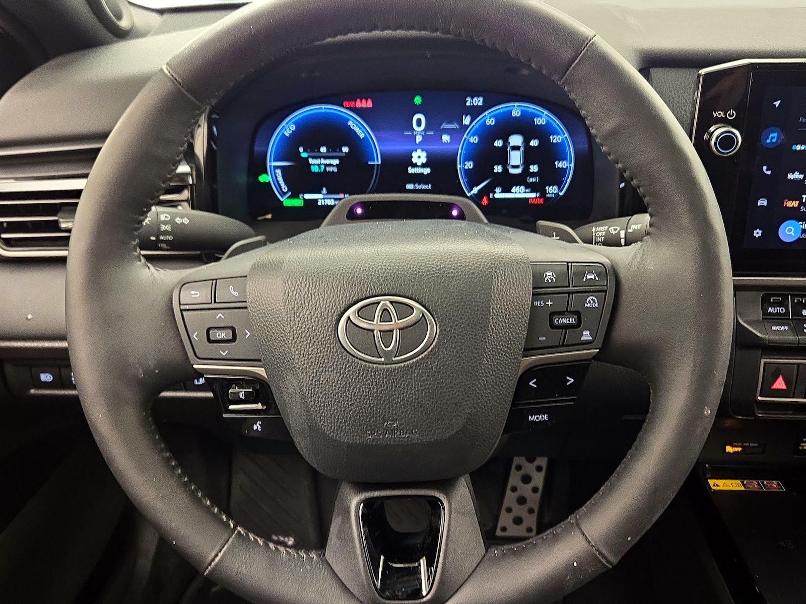 2025 Toyota Camry XSE - Photo 11