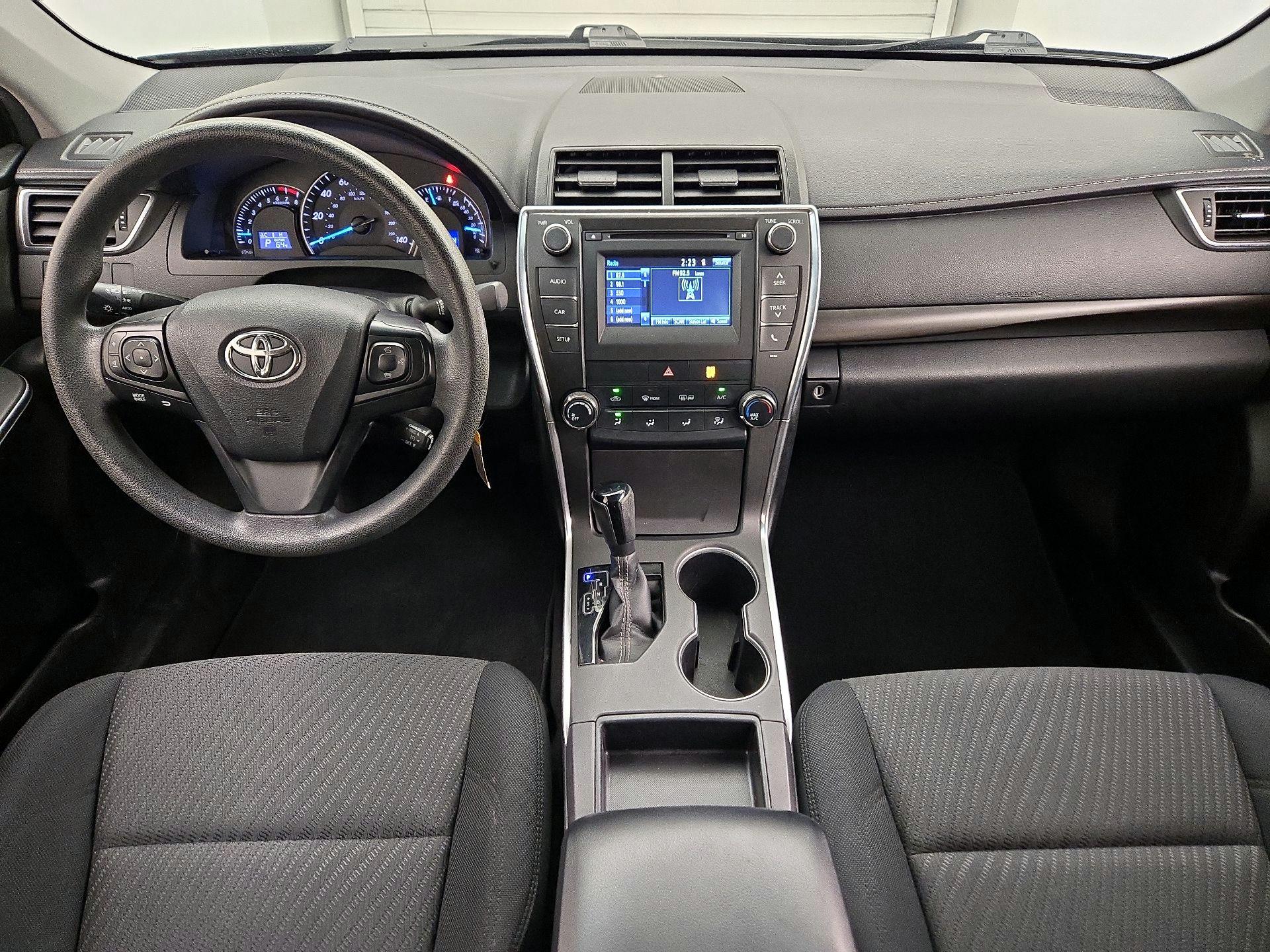 Thumbnail: 2015 Toyota Camry - 9