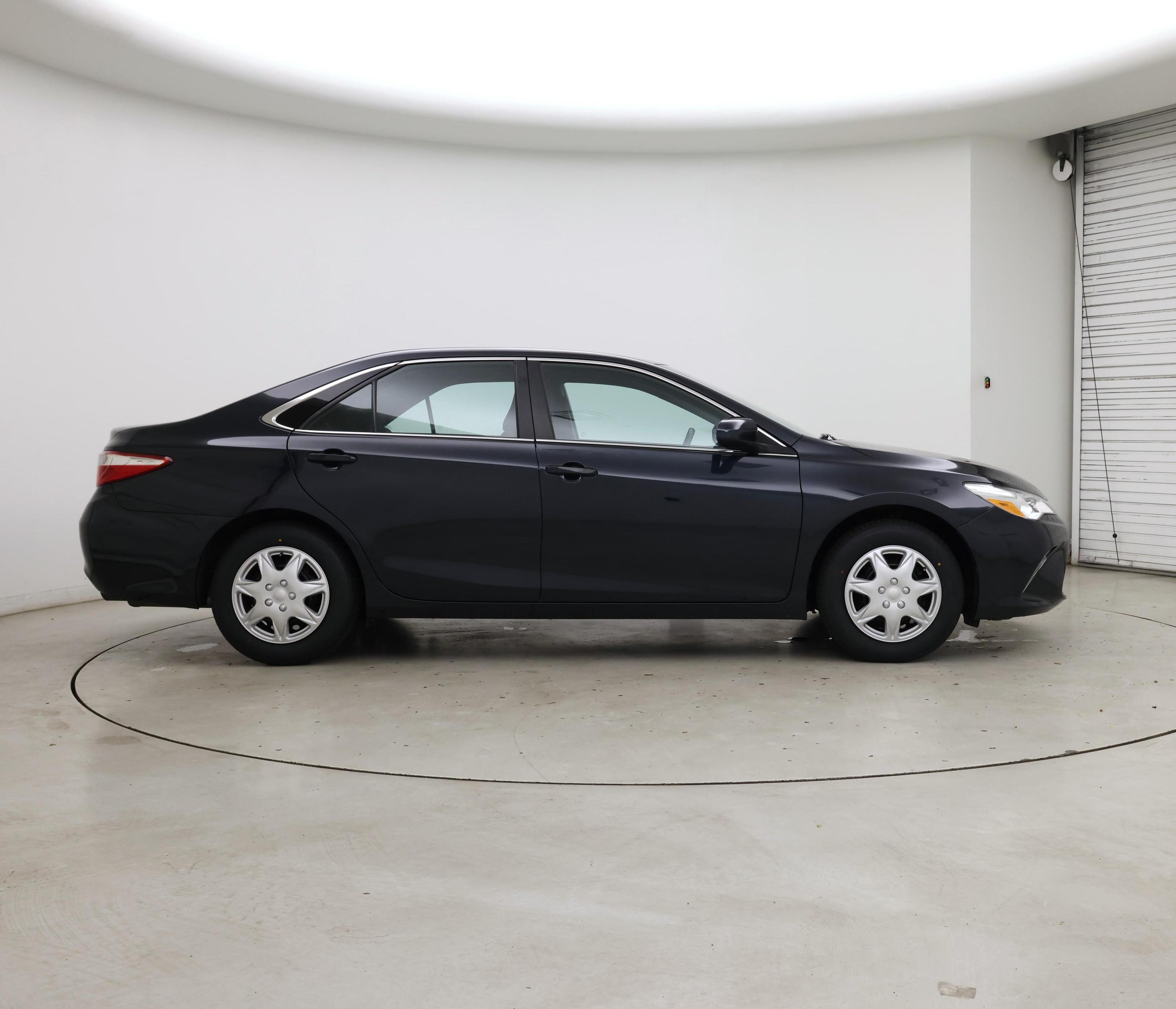 Thumbnail: 2015 Toyota Camry - 7