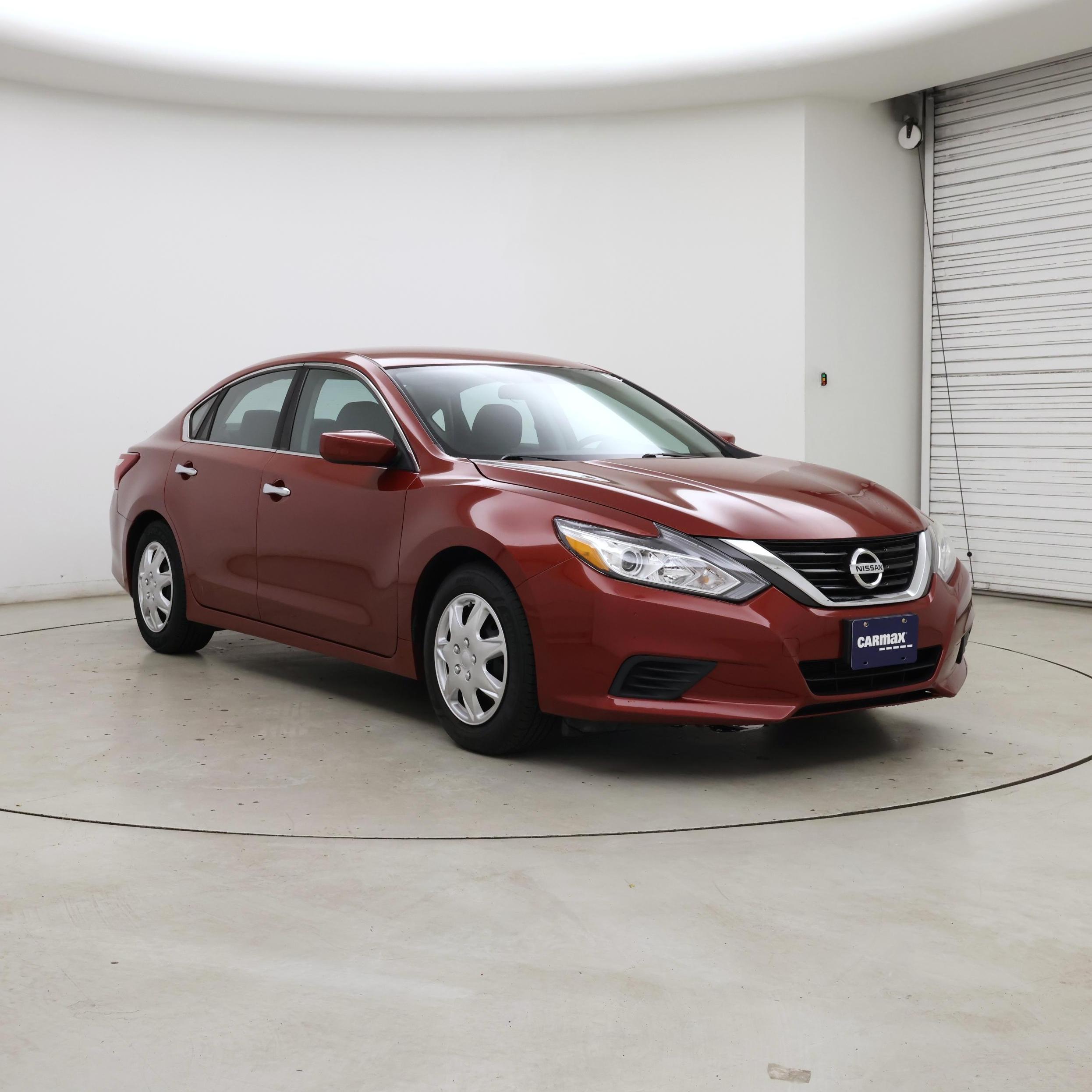 Red 2016 Nissan Altima Sedan  Automatic