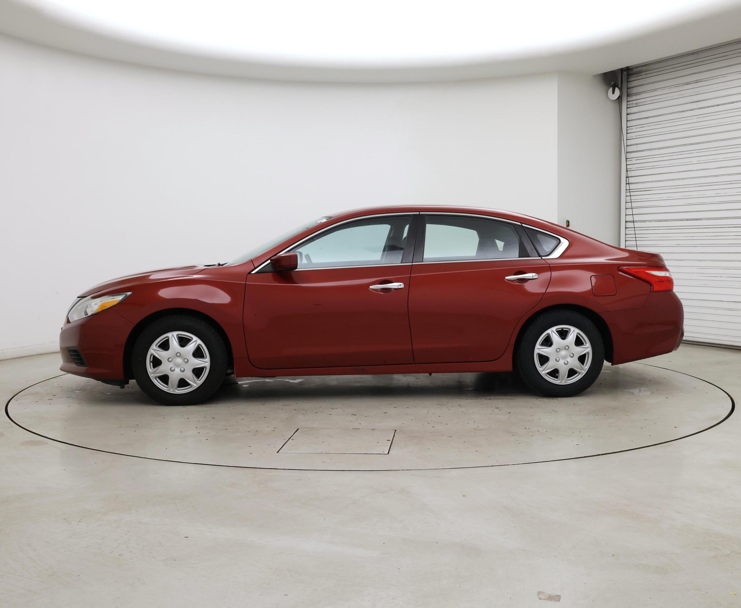 Thumbnail: 2016 Nissan Altima - 3