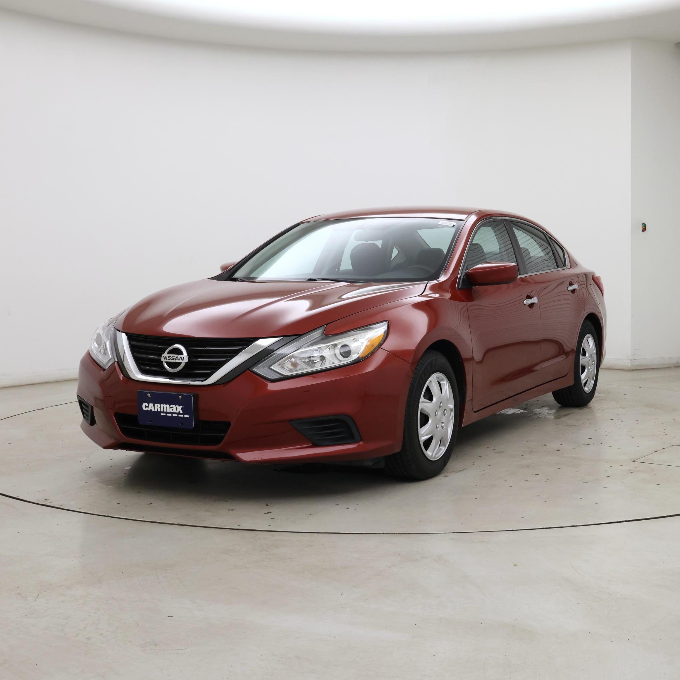 Thumbnail: 2016 Nissan Altima - 4