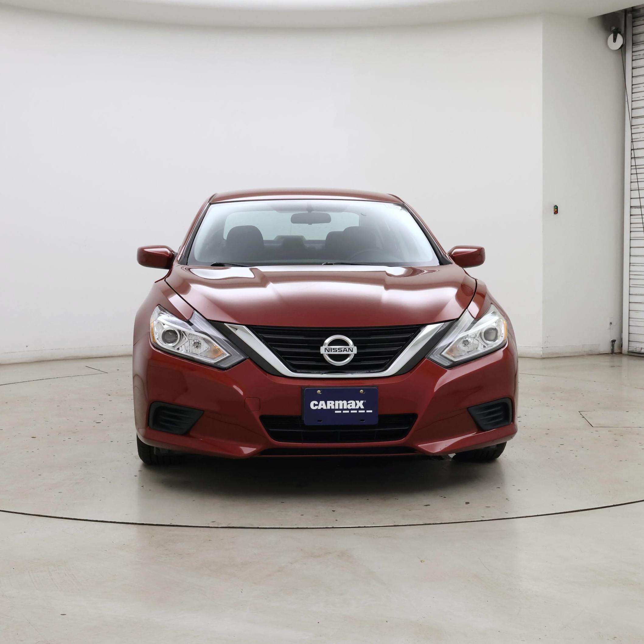 Thumbnail: 2016 Nissan Altima - 5