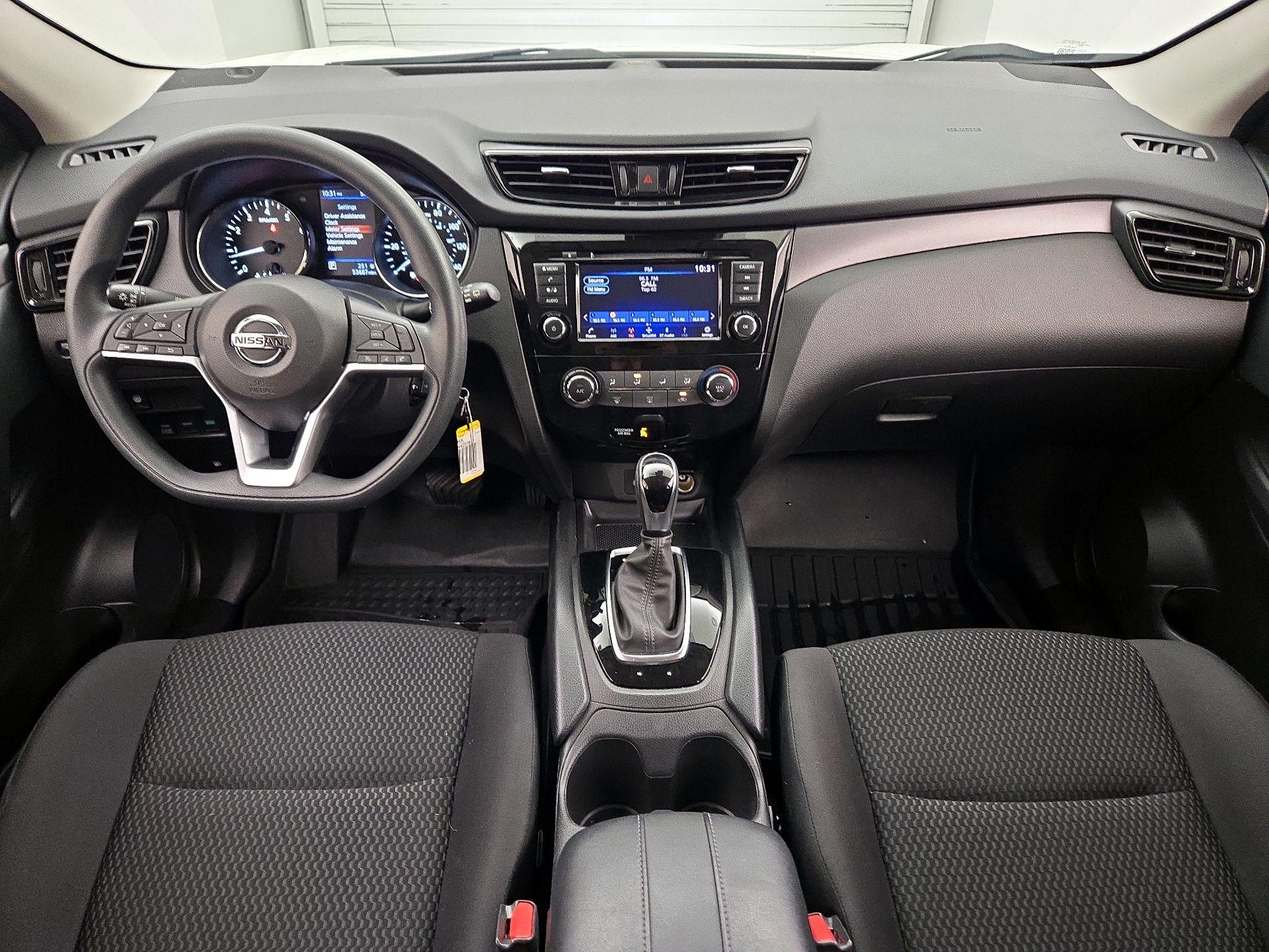 Thumbnail: 2021 Nissan Rogue Sport - 9