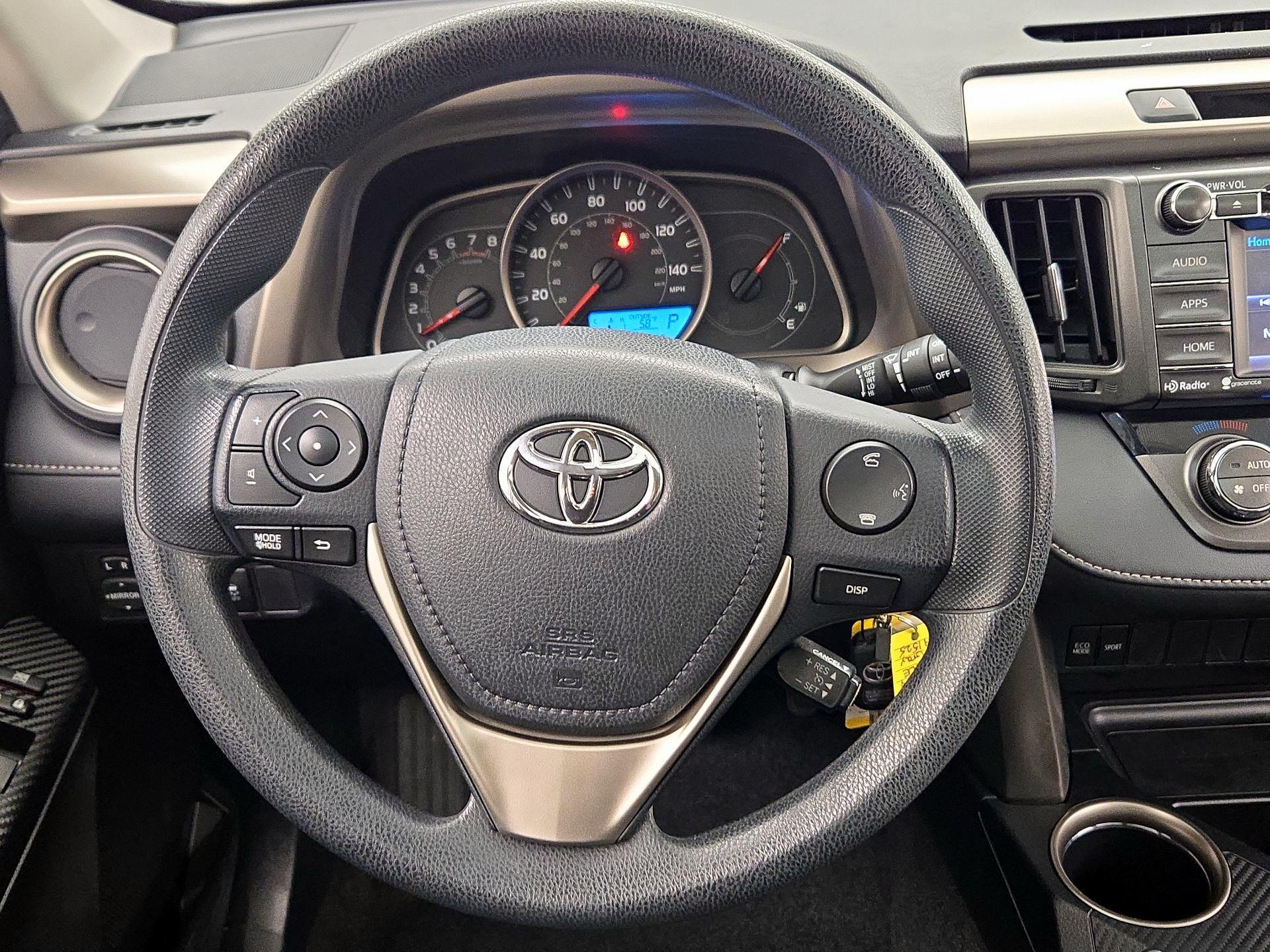 Thumbnail: 2014 Toyota RAV4 - 10