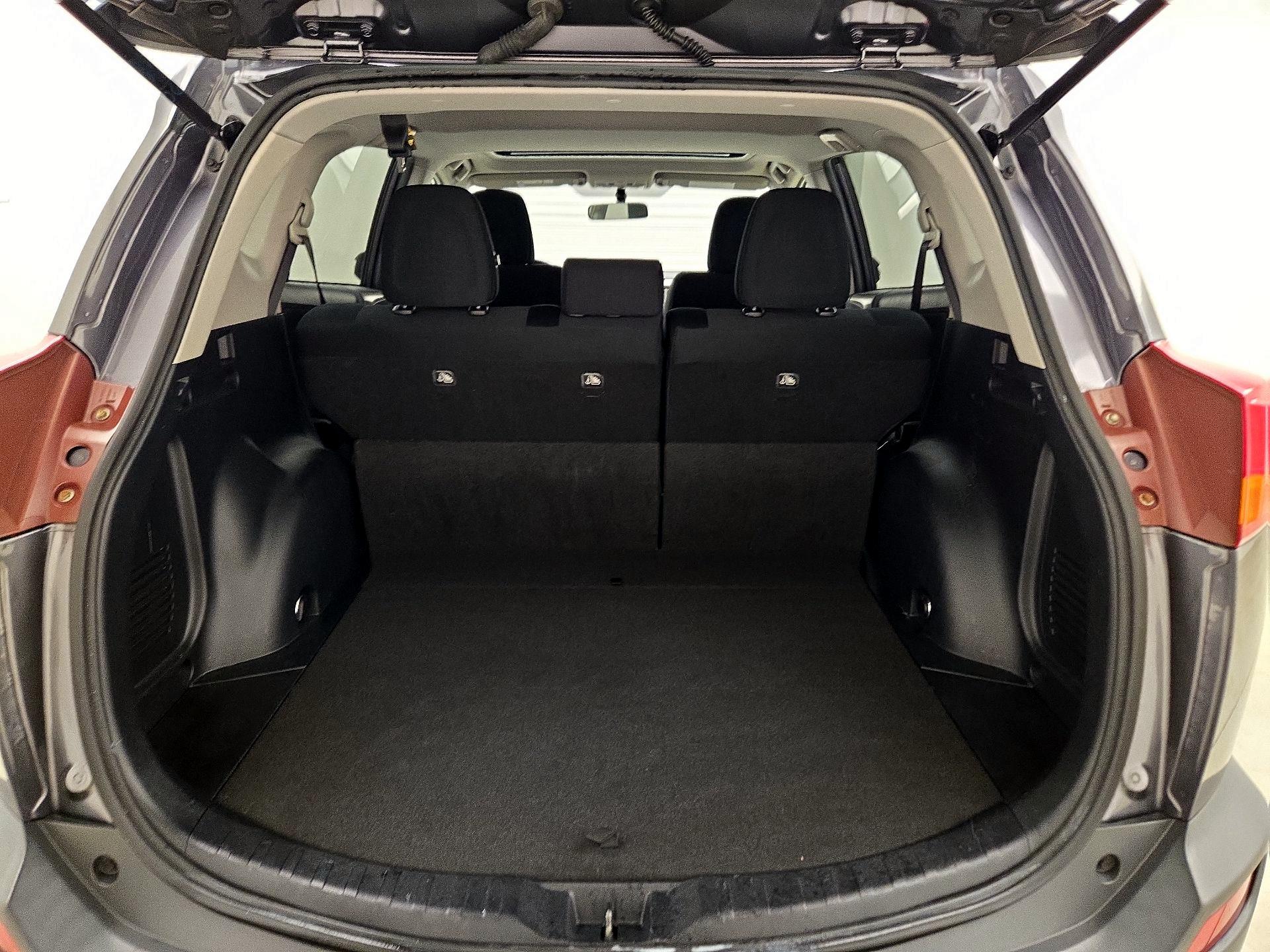Thumbnail: 2014 Toyota RAV4 - 19