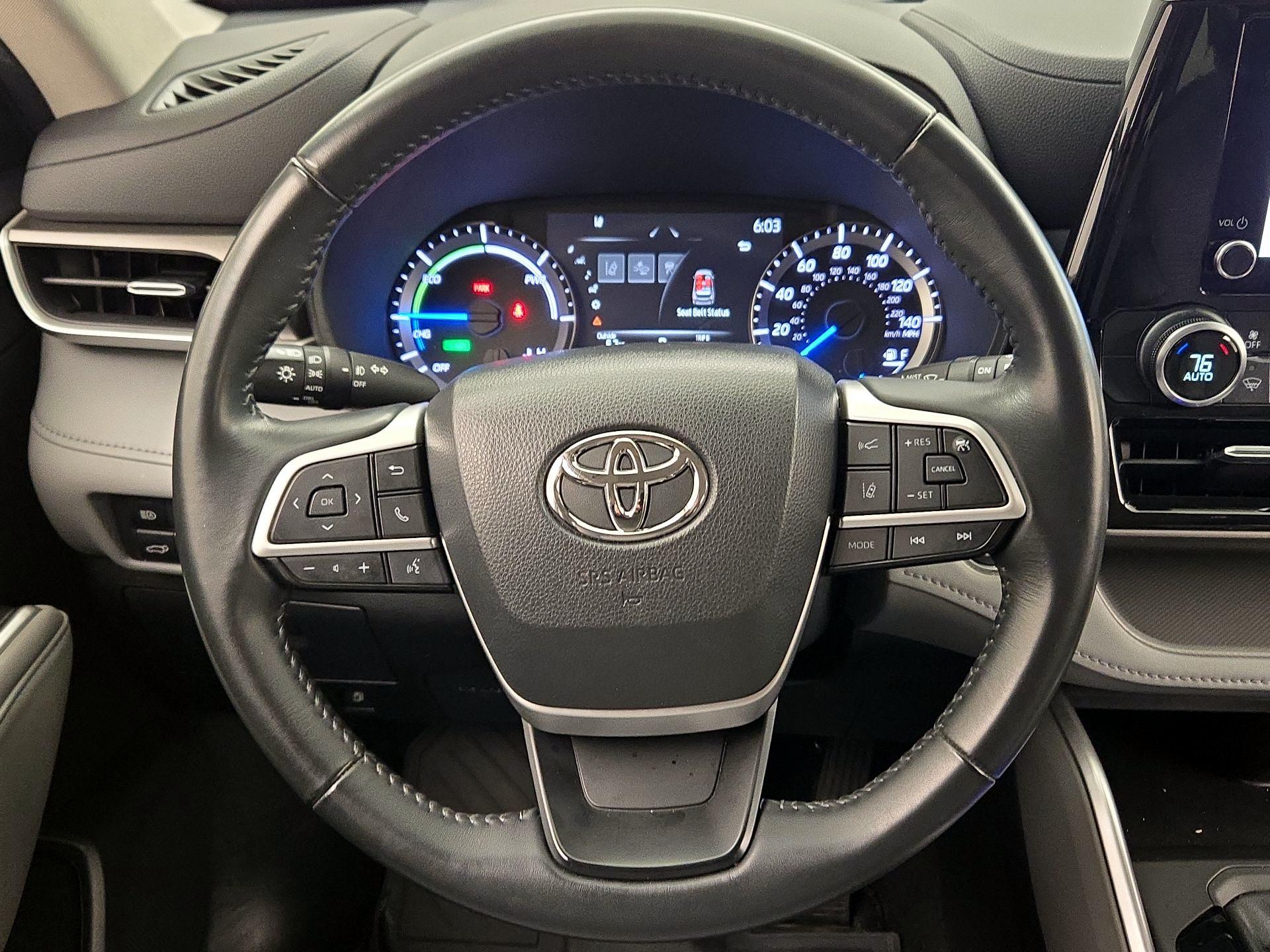 Thumbnail: 2023 Toyota Highlander - 10