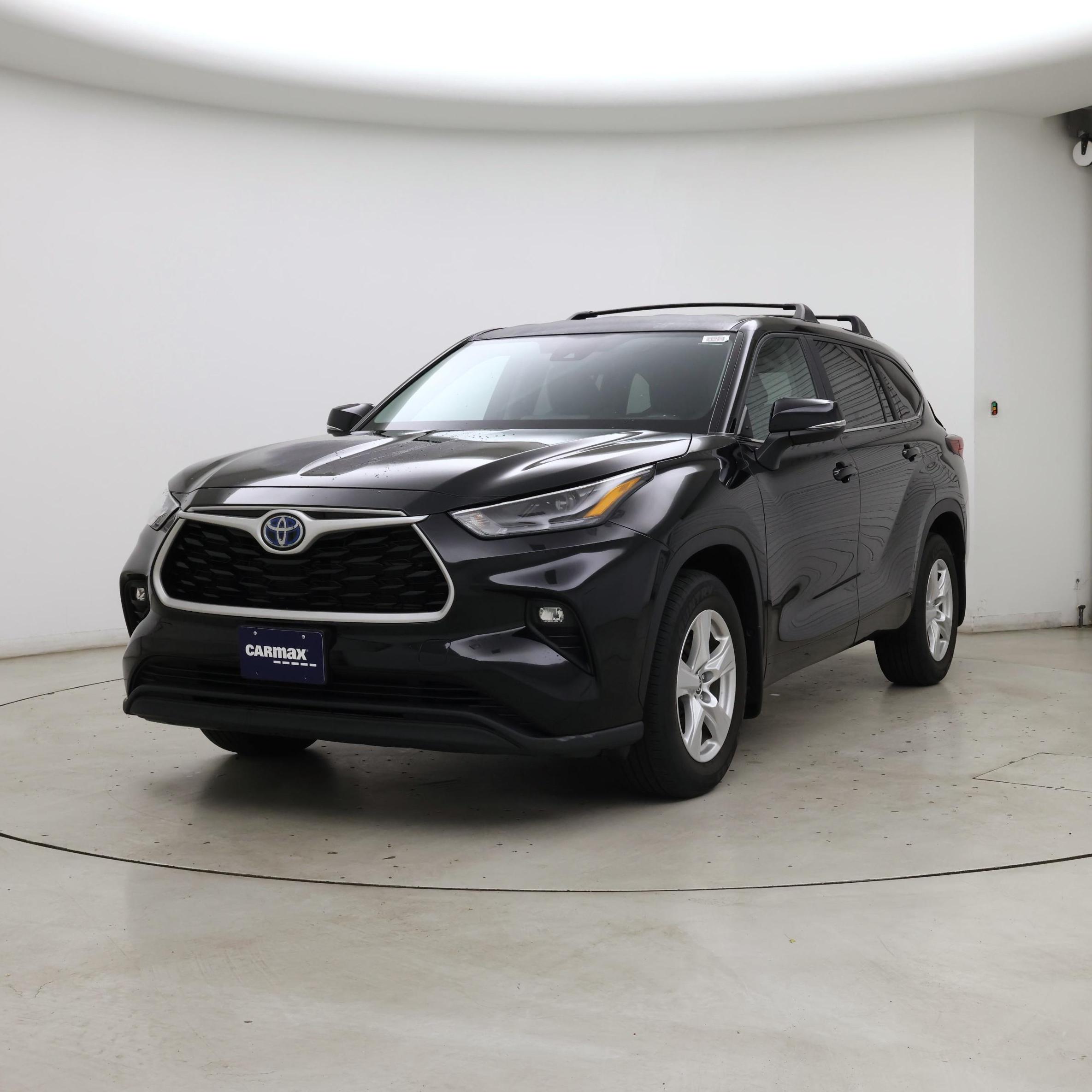 Thumbnail: 2023 Toyota Highlander - 4