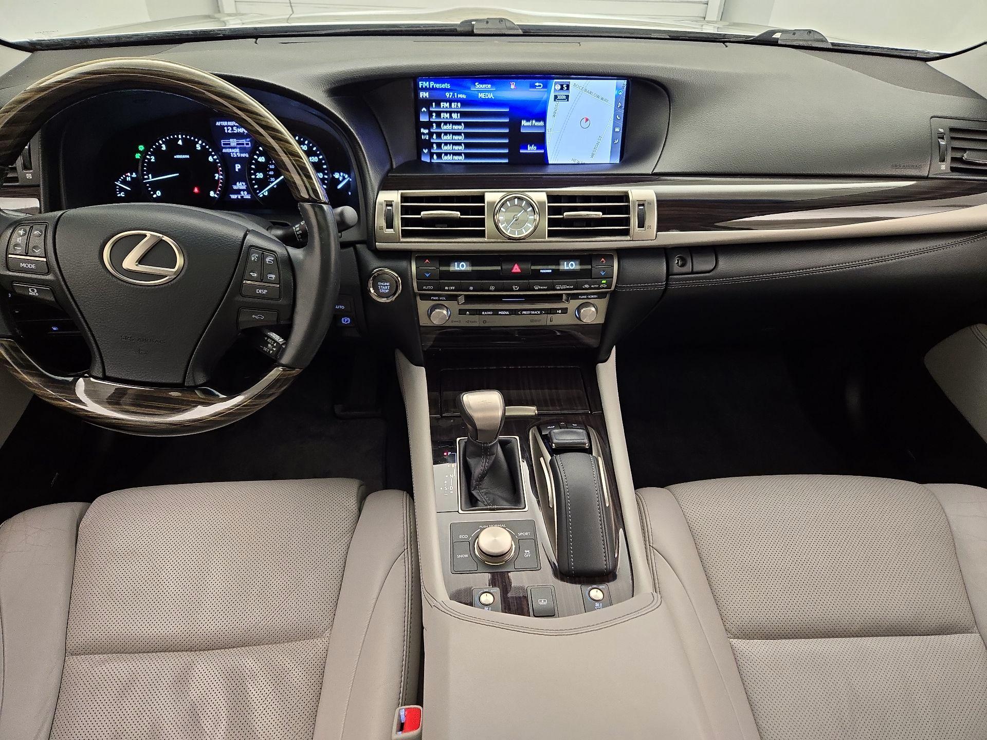 Thumbnail: 2017 Lexus LS - 9