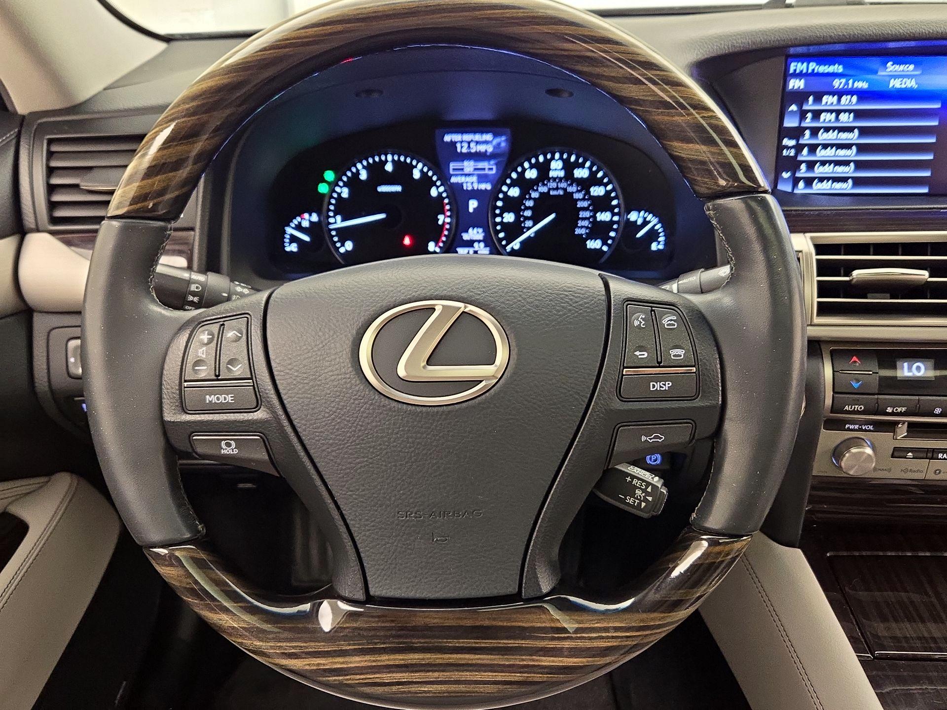 Thumbnail: 2017 Lexus LS - 10