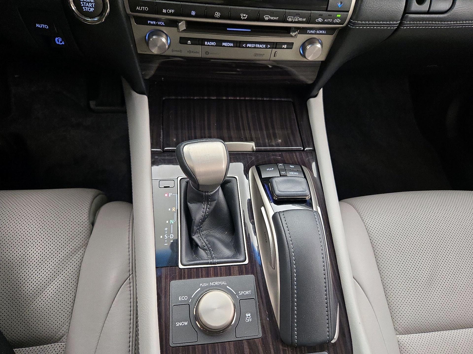 Thumbnail: 2017 Lexus LS - 16