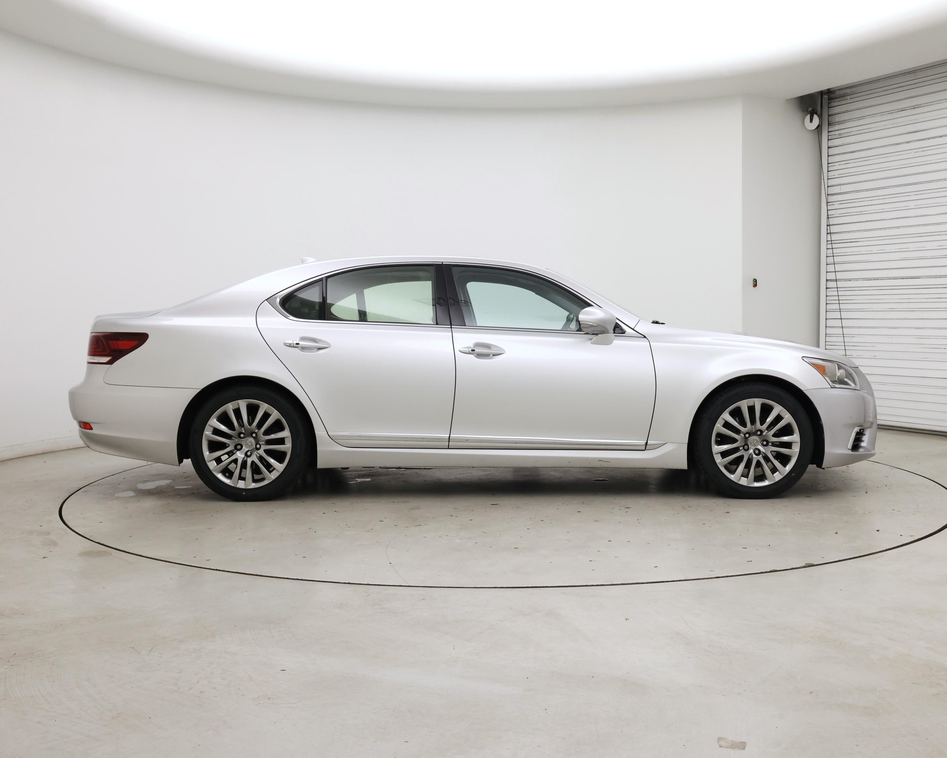 Thumbnail: 2017 Lexus LS - 7