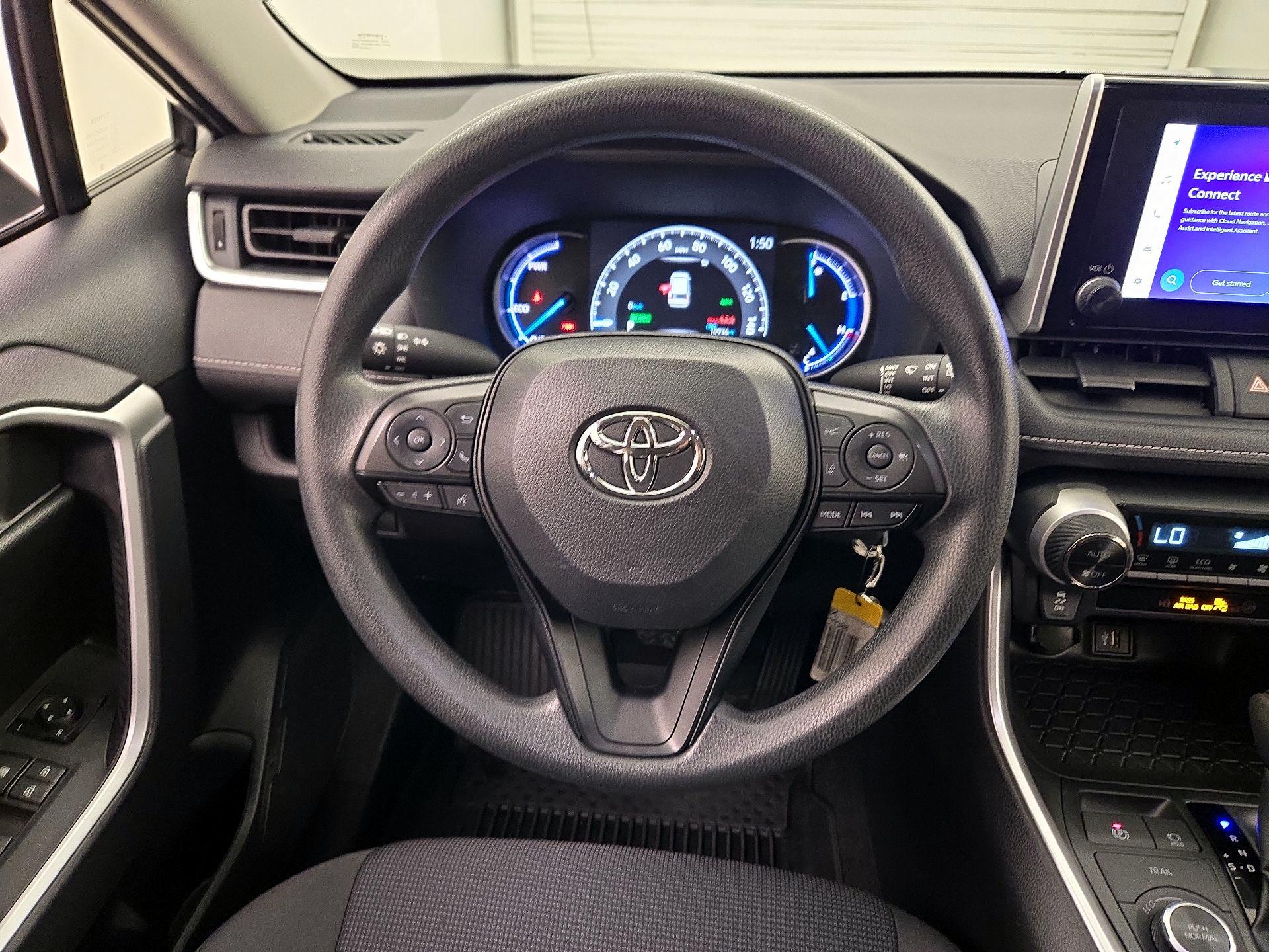 Thumbnail: 2025 Toyota RAV4 - 10