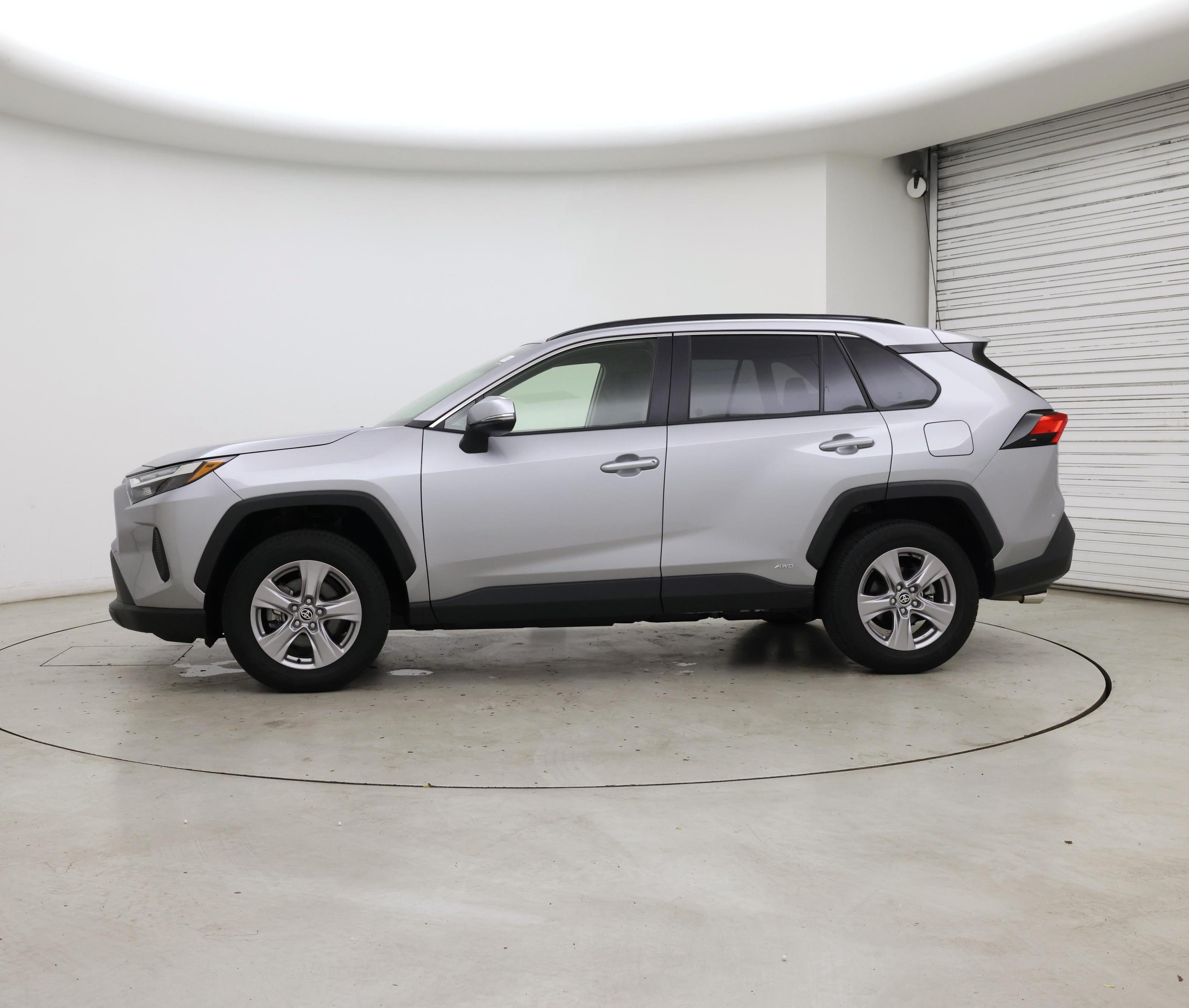 Thumbnail: 2025 Toyota RAV4 - 3