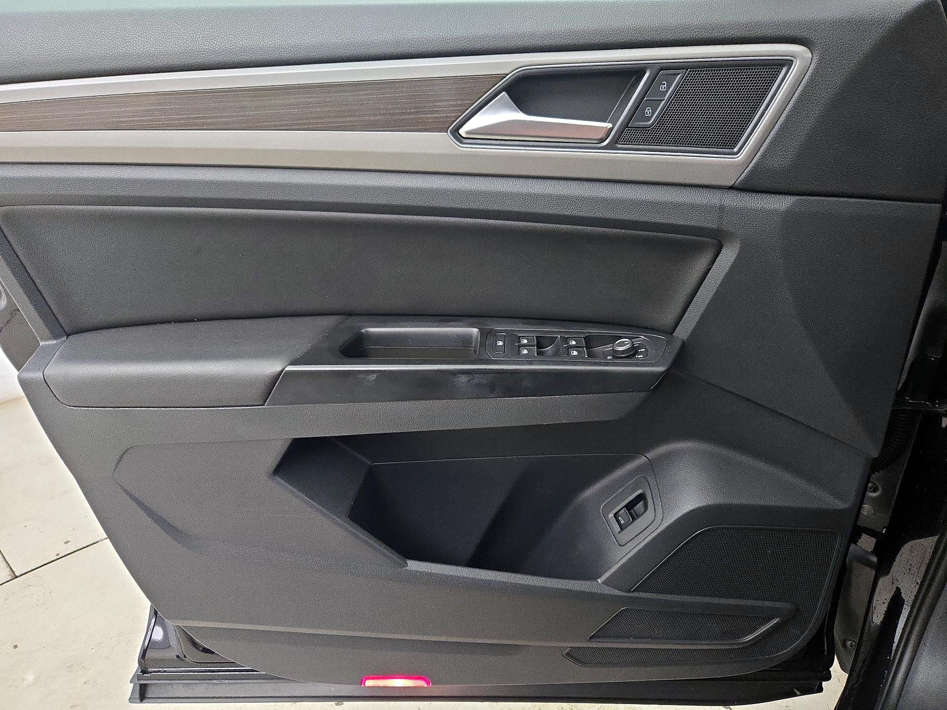 Thumbnail: 2019 Volkswagen Atlas - 12