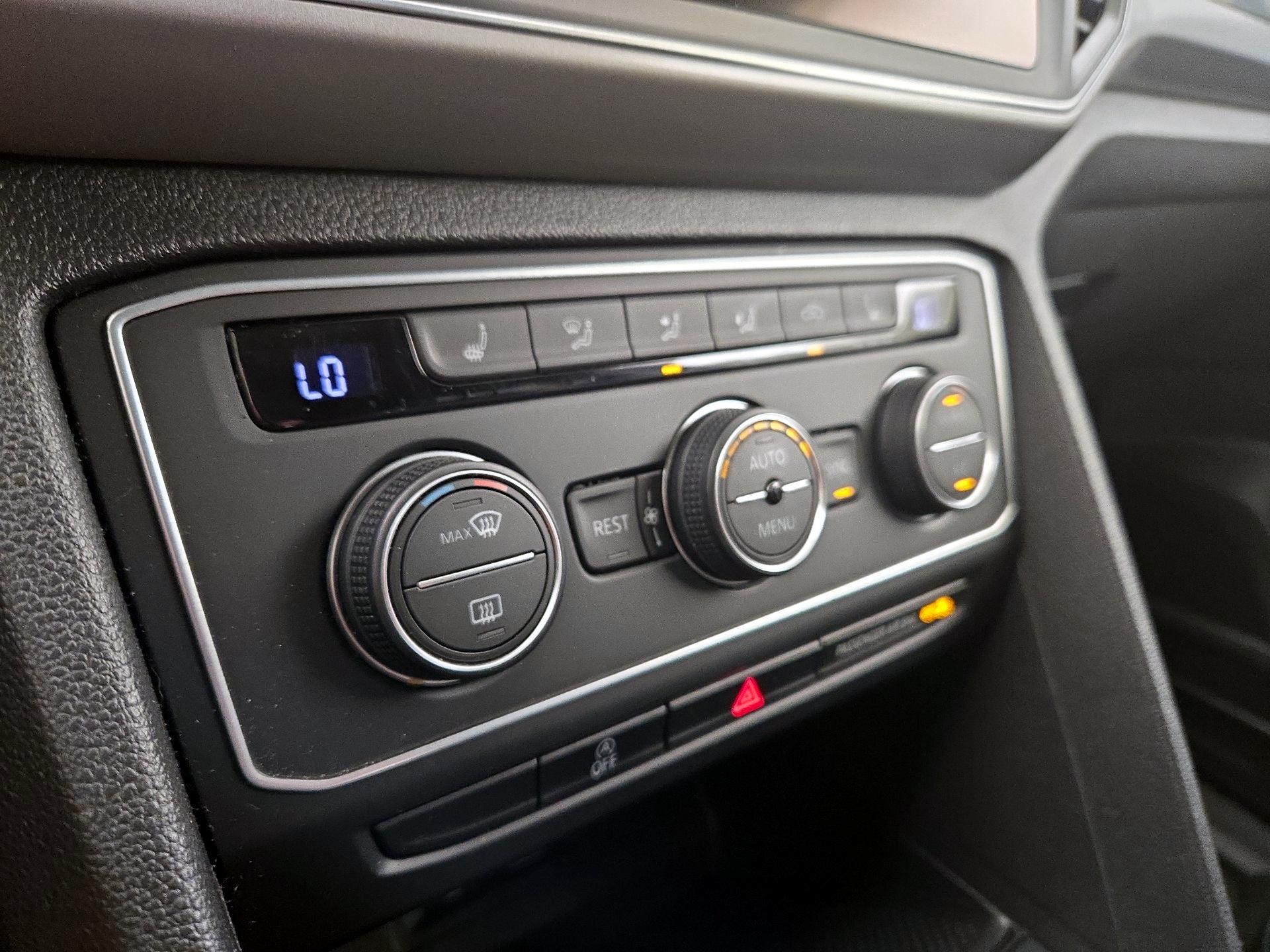 Thumbnail: 2019 Volkswagen Atlas - 16