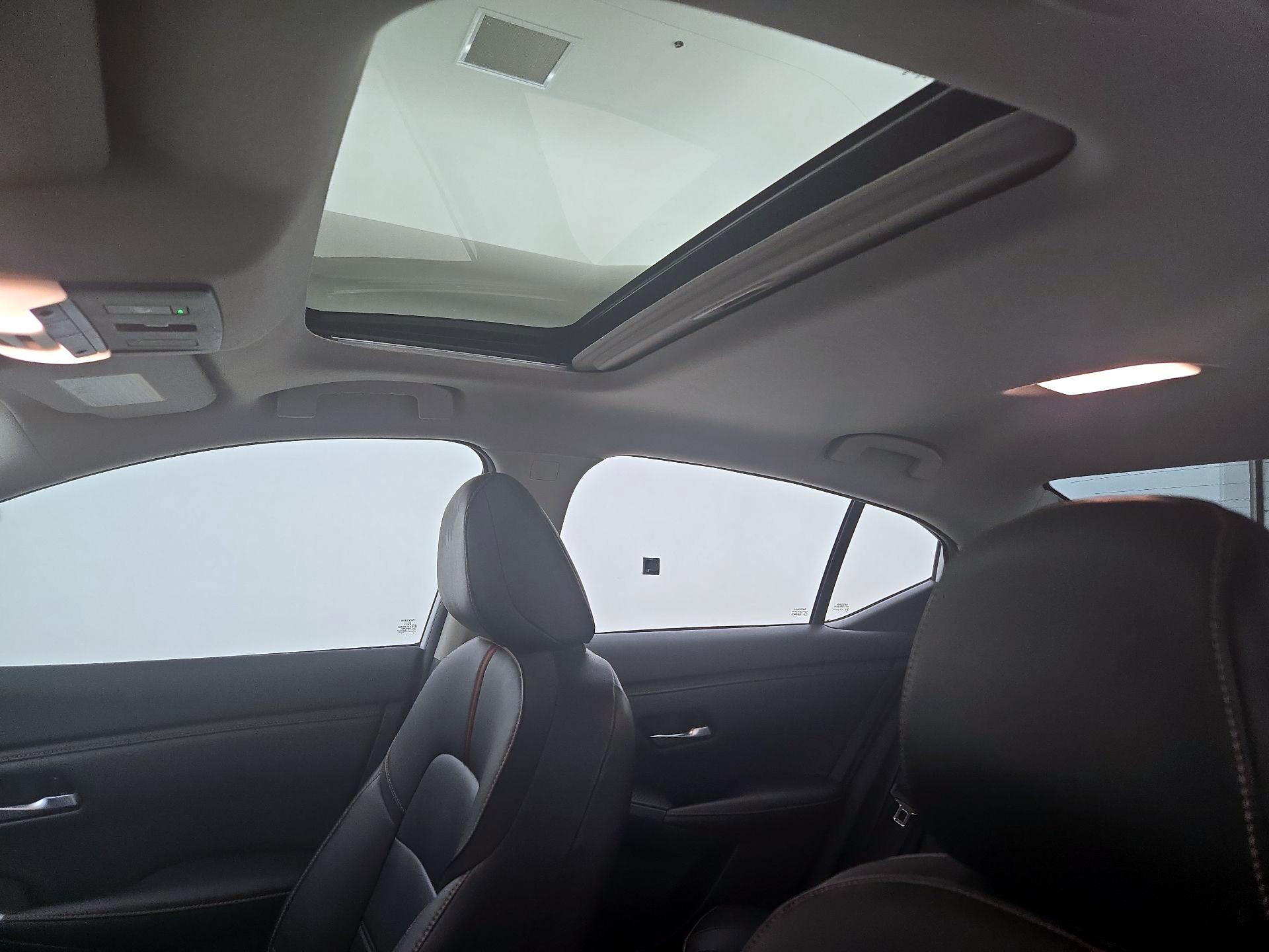 Thumbnail: 2021 Nissan Sentra - 17