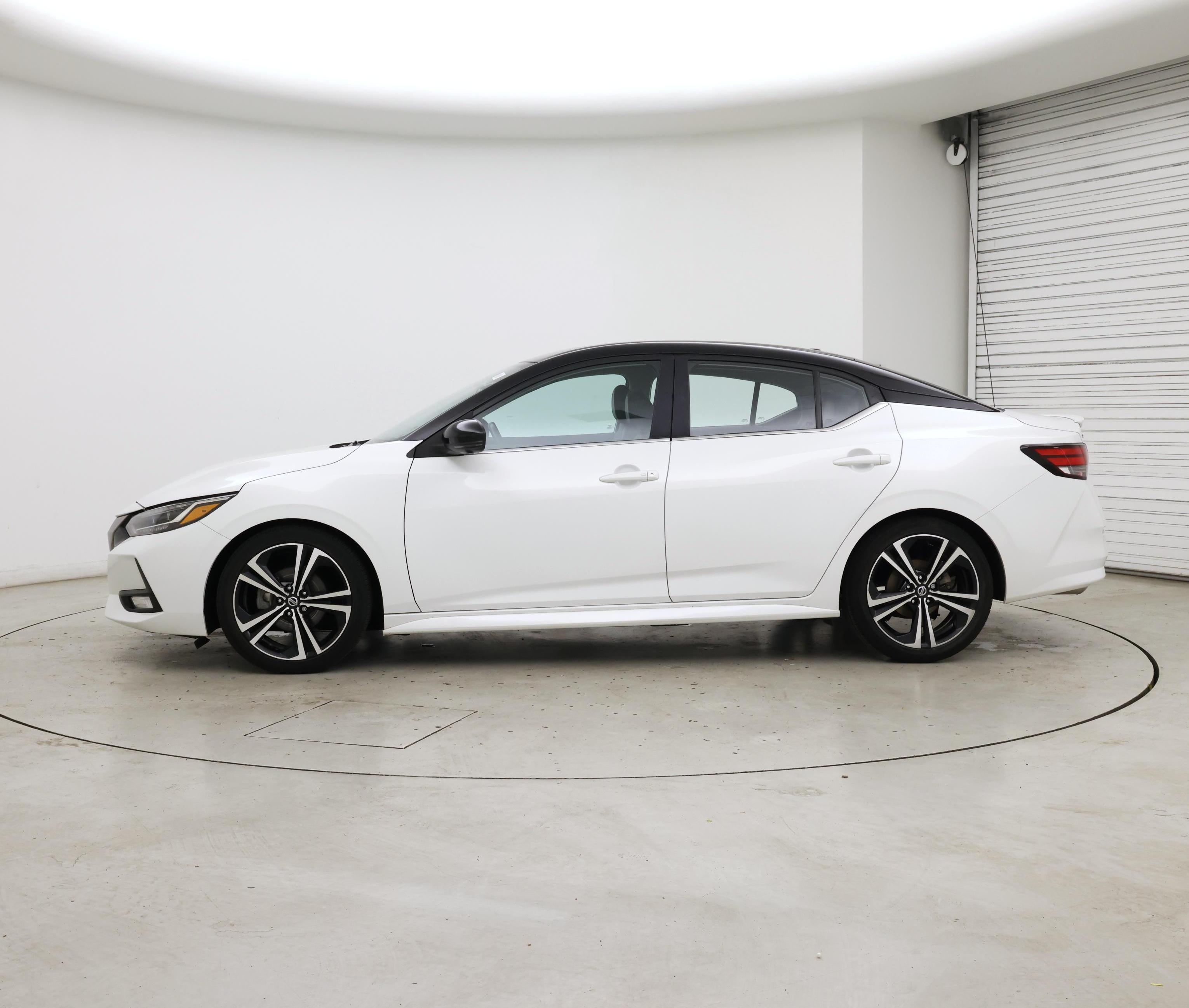 Thumbnail: 2021 Nissan Sentra - 3