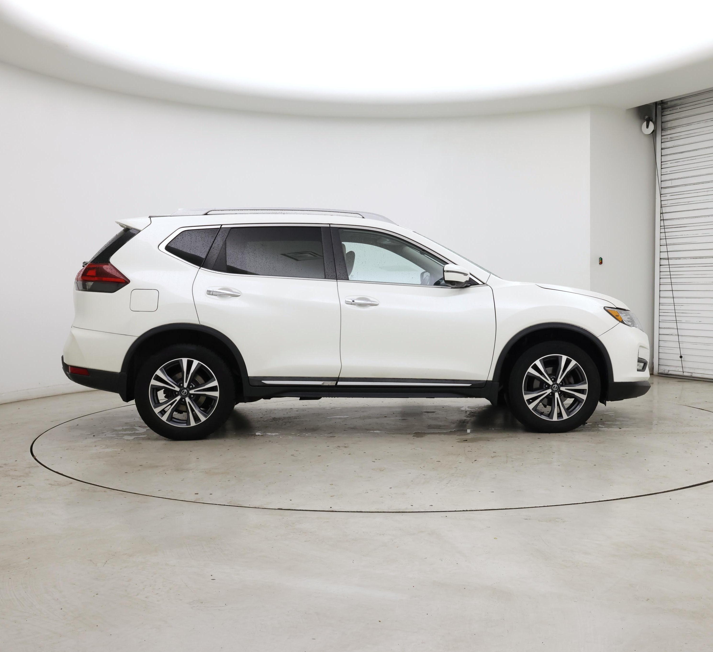 Thumbnail: 2018 Nissan Rogue - 7