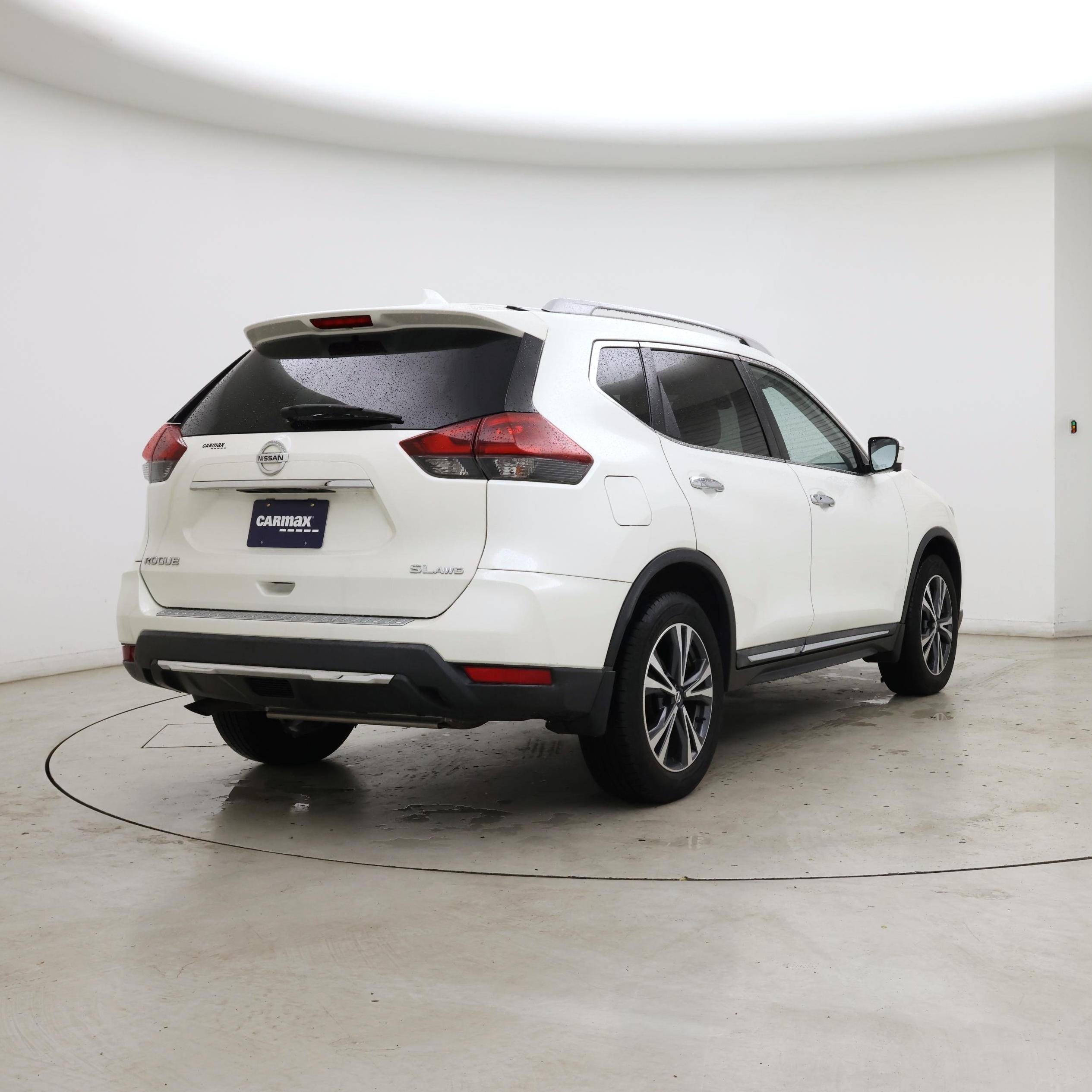 Thumbnail: 2018 Nissan Rogue - 8