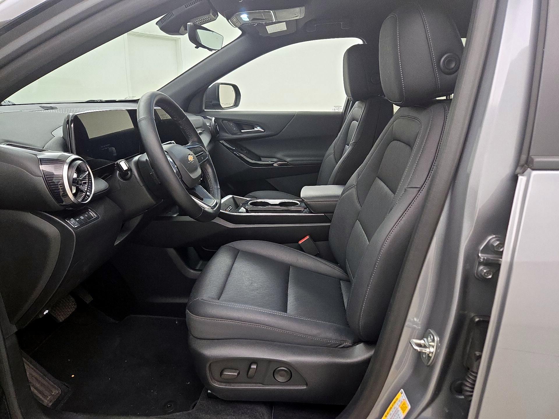 Thumbnail: 2025 Chevrolet Equinox - 11