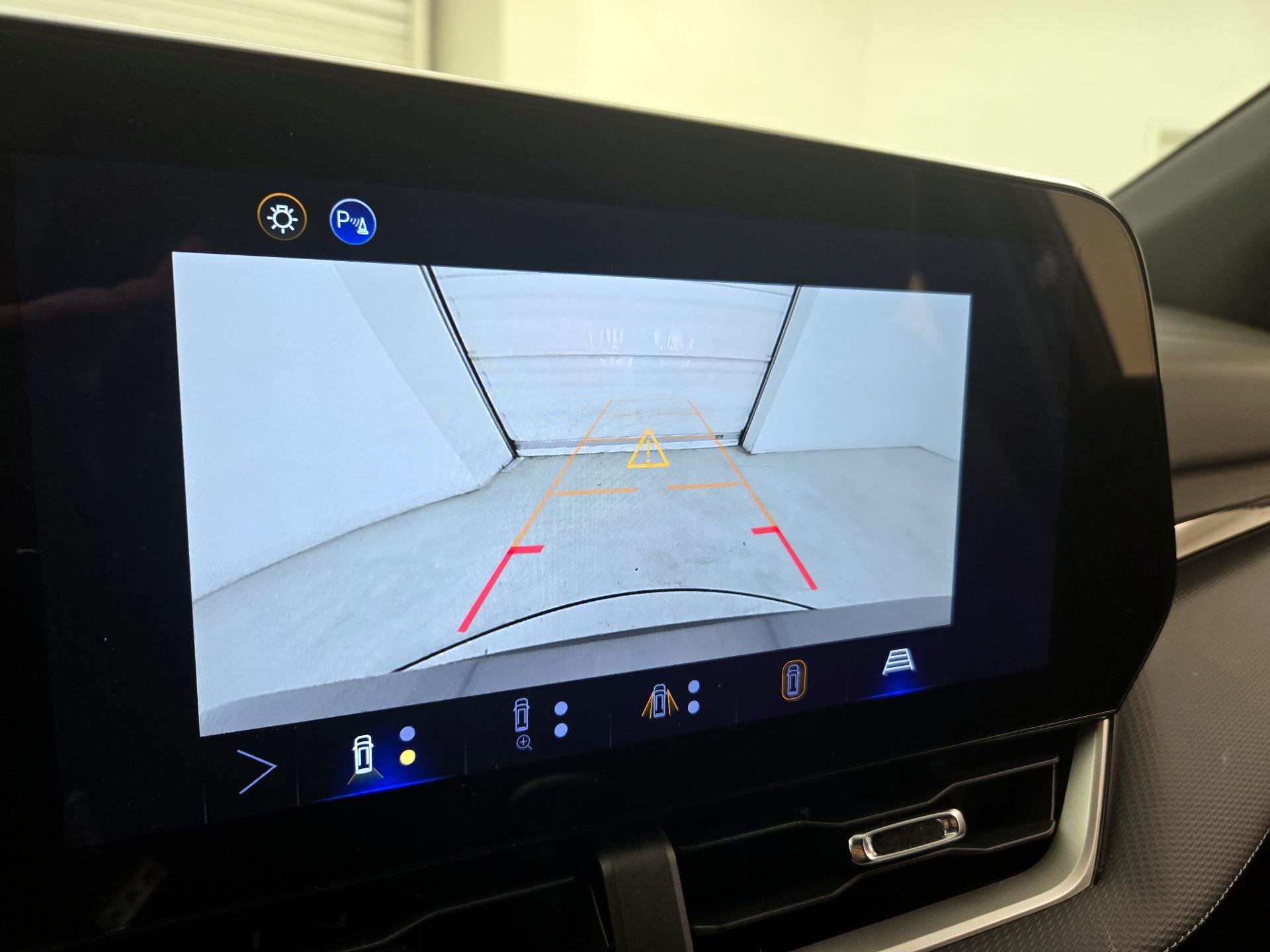 Thumbnail: 2025 Chevrolet Equinox - 13