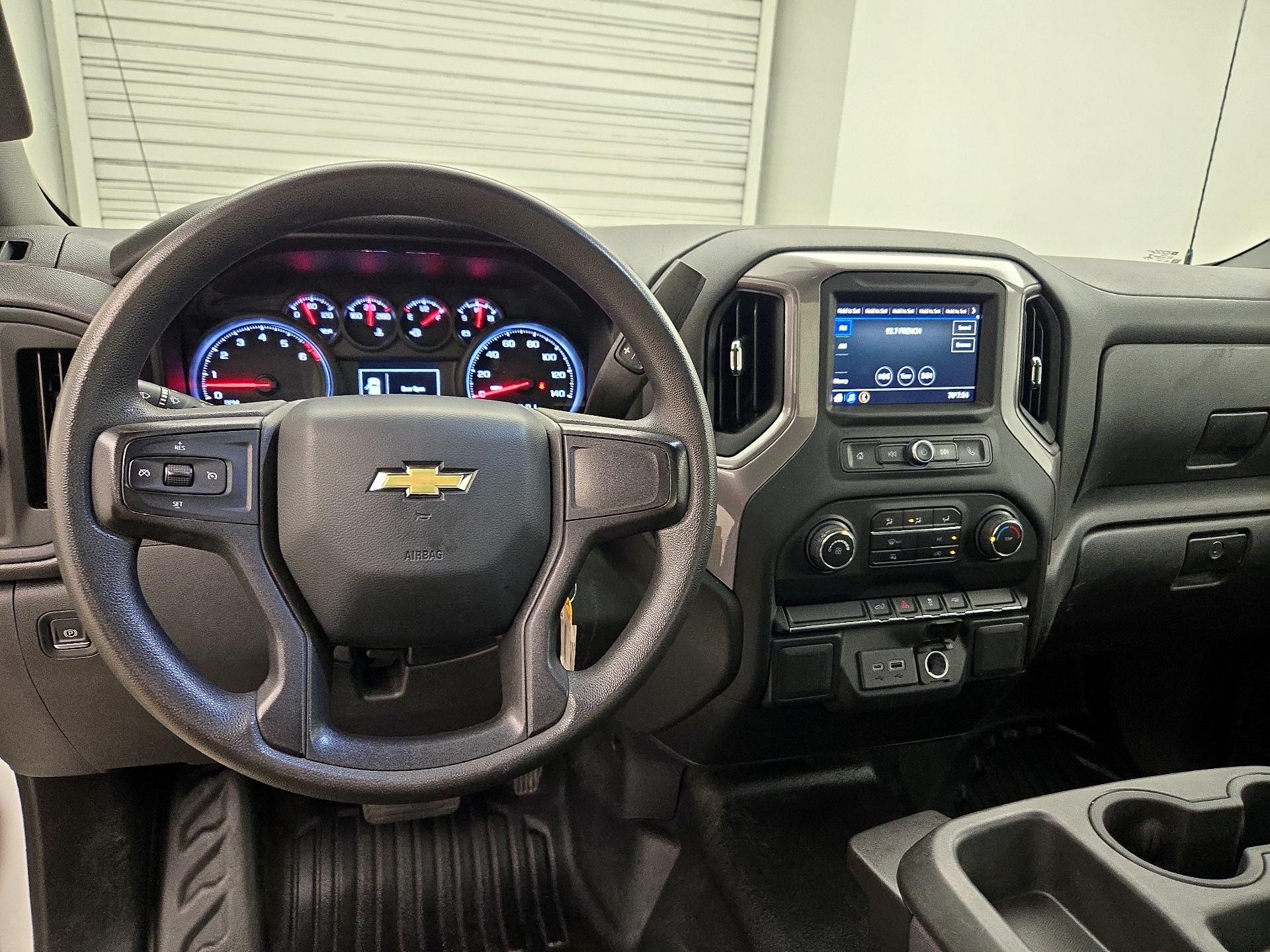 Thumbnail: 2021 Chevrolet Silverado 1500 - 10