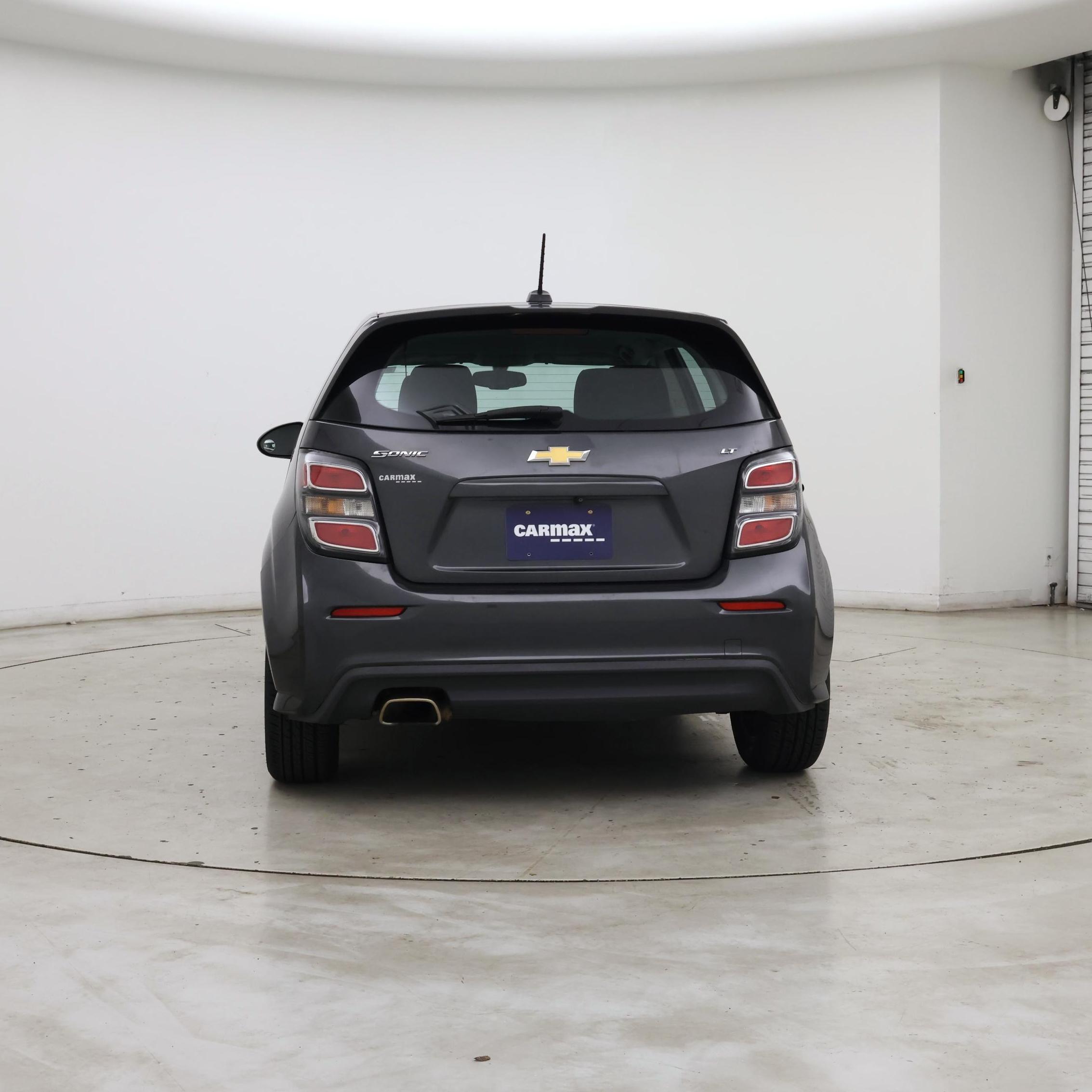 Thumbnail: 2017 Chevrolet Sonic - 6