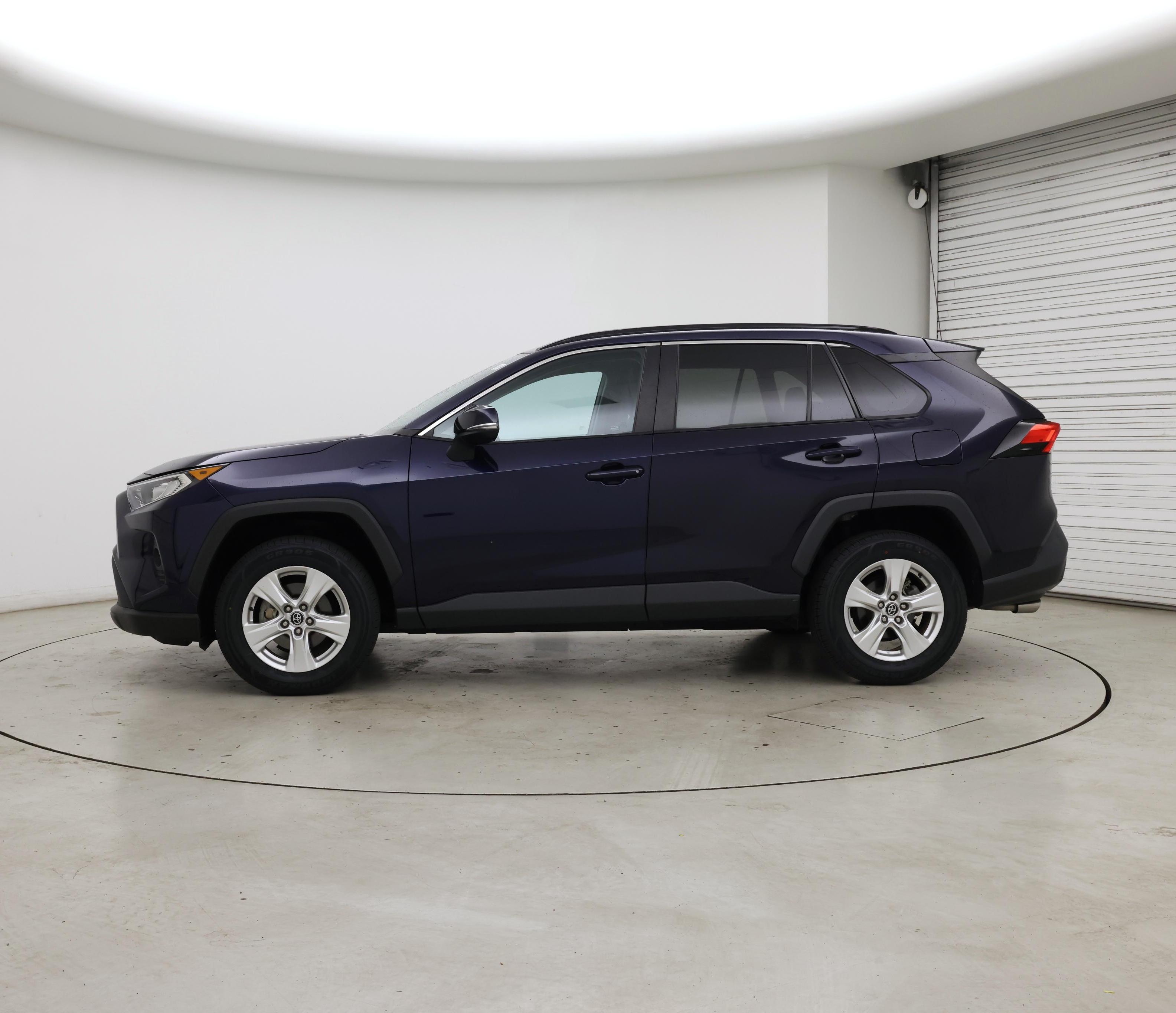 Thumbnail: 2020 Toyota RAV4 - 3