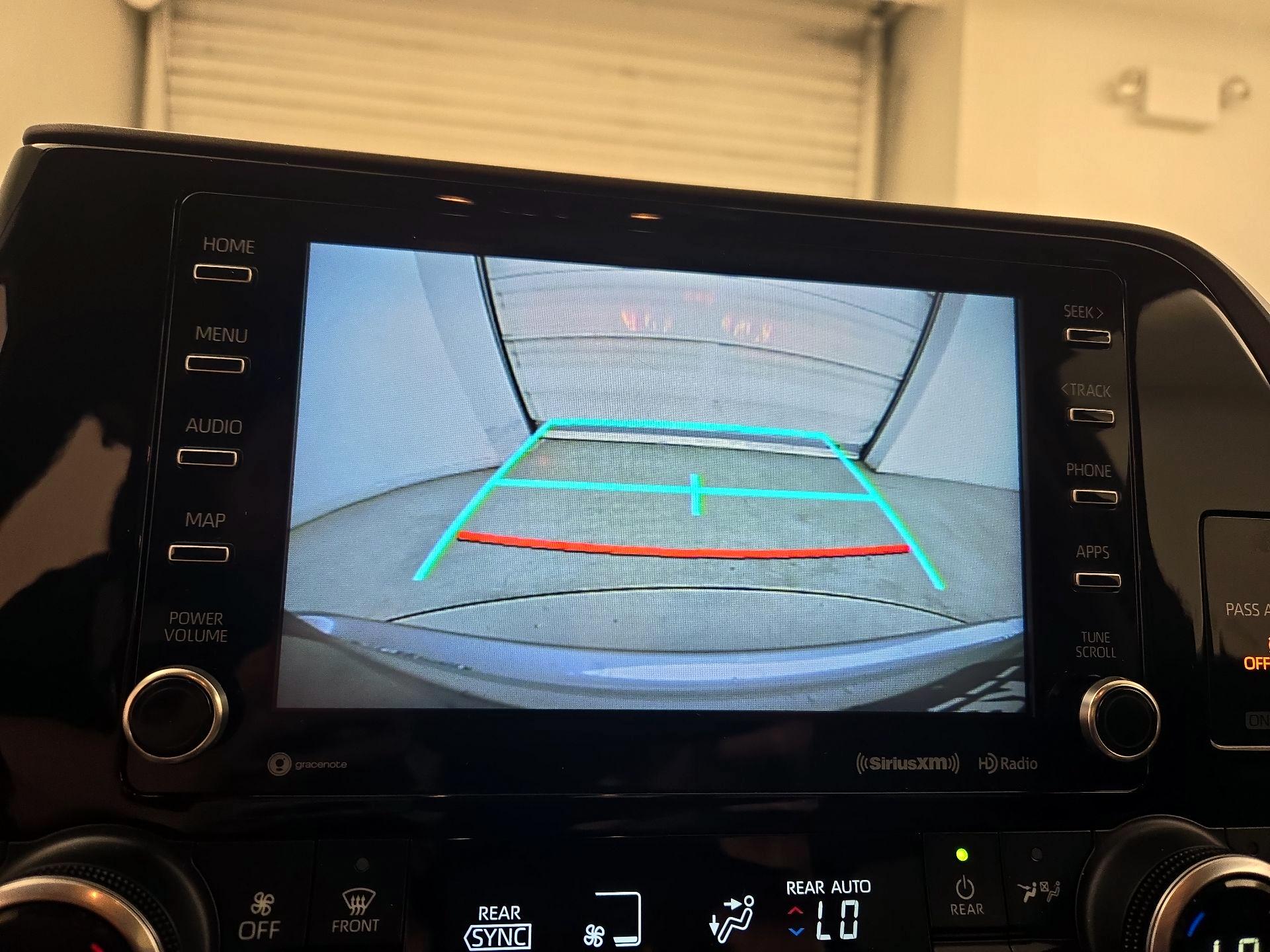Thumbnail: 2021 Toyota Highlander - 15