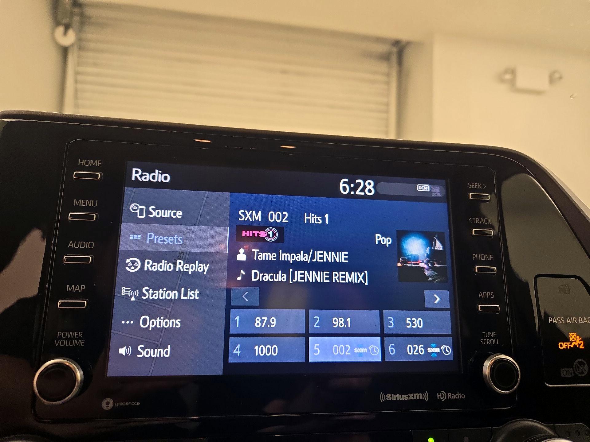 Thumbnail: 2021 Toyota Highlander - 16