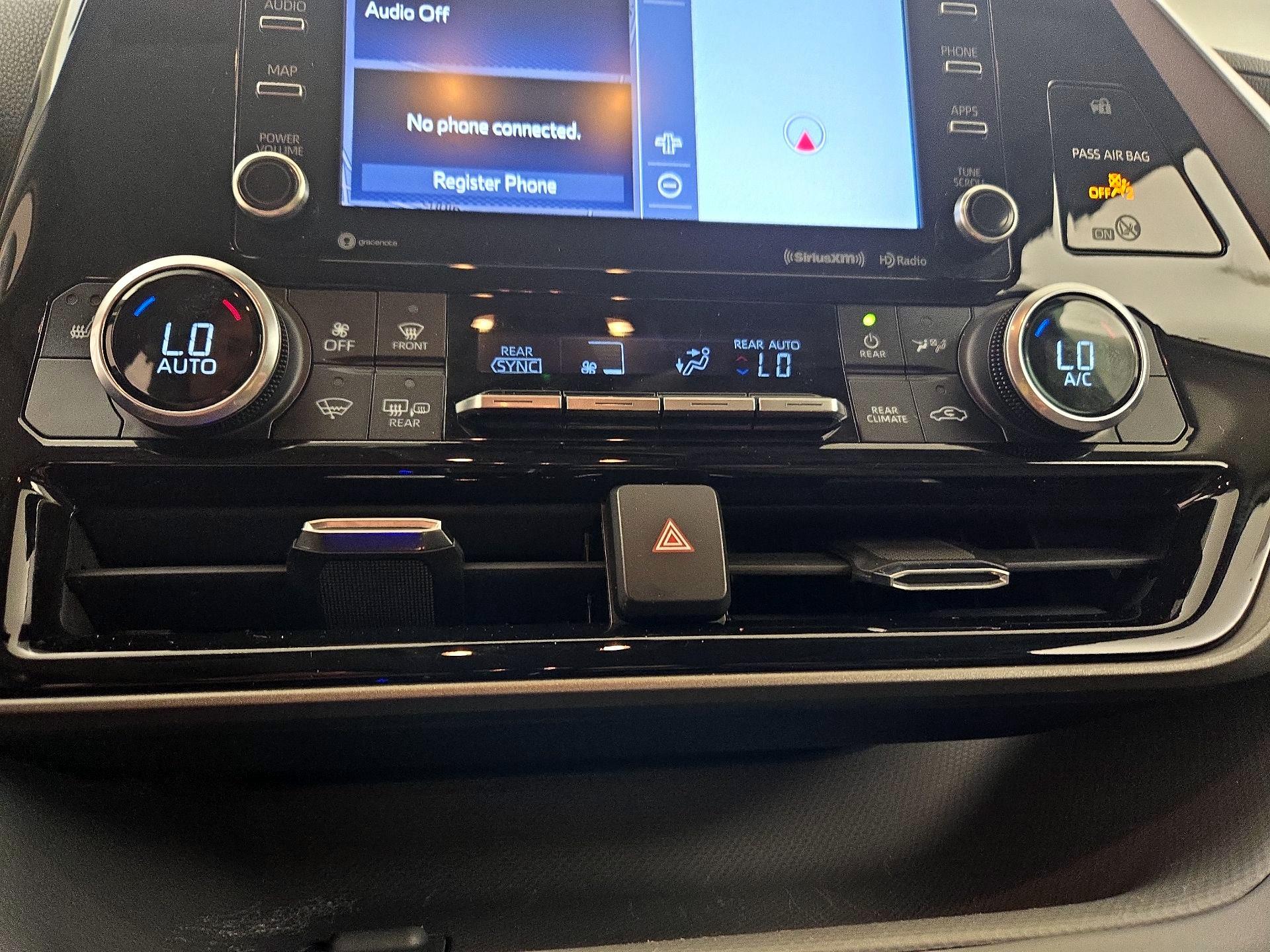 Thumbnail: 2021 Toyota Highlander - 17