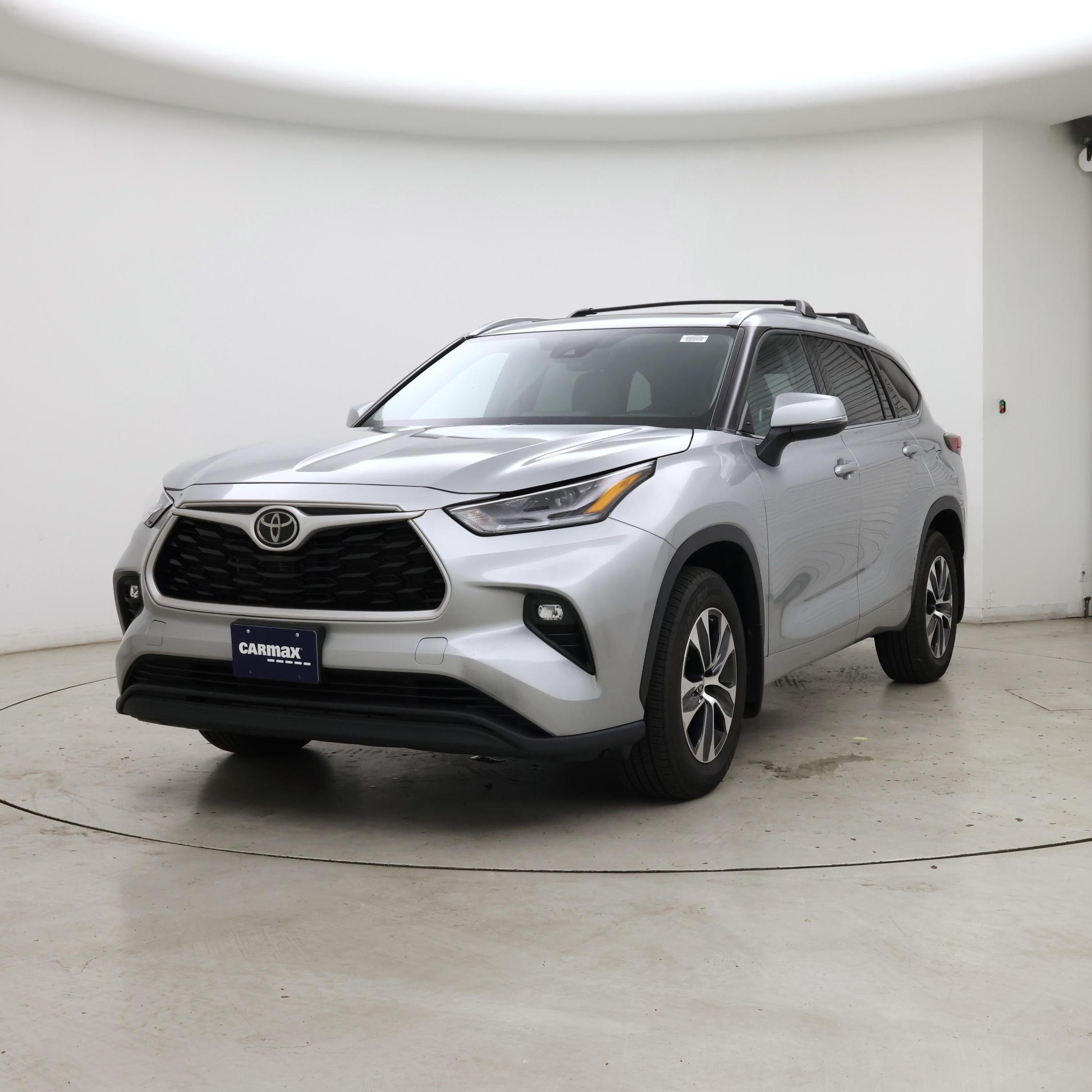 Thumbnail: 2021 Toyota Highlander - 4