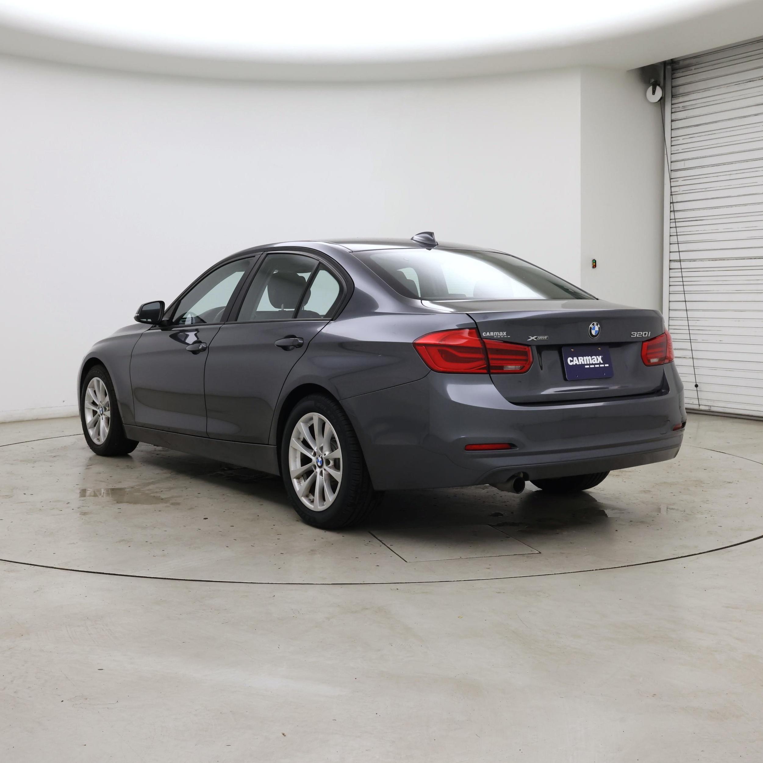 Thumbnail: 2016 BMW 3 Series - 2