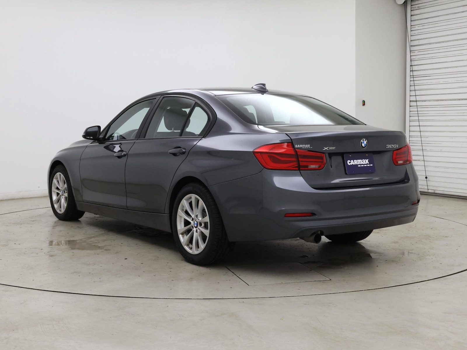 2016 BMW 3 Series 320i - Photo 3