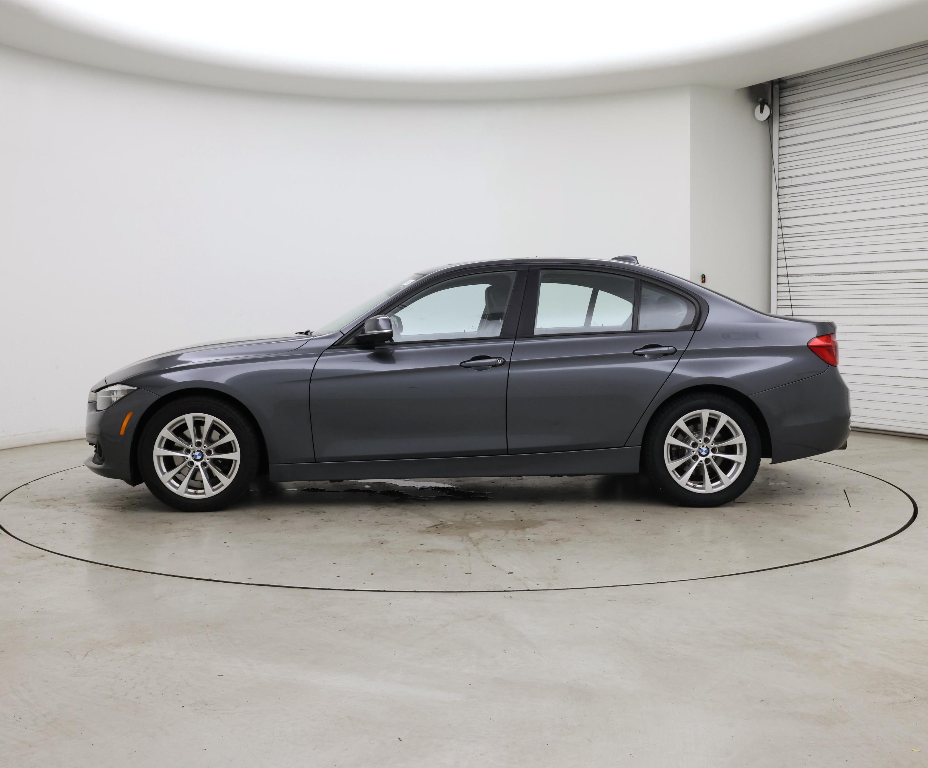 Thumbnail: 2016 BMW 3 Series - 3