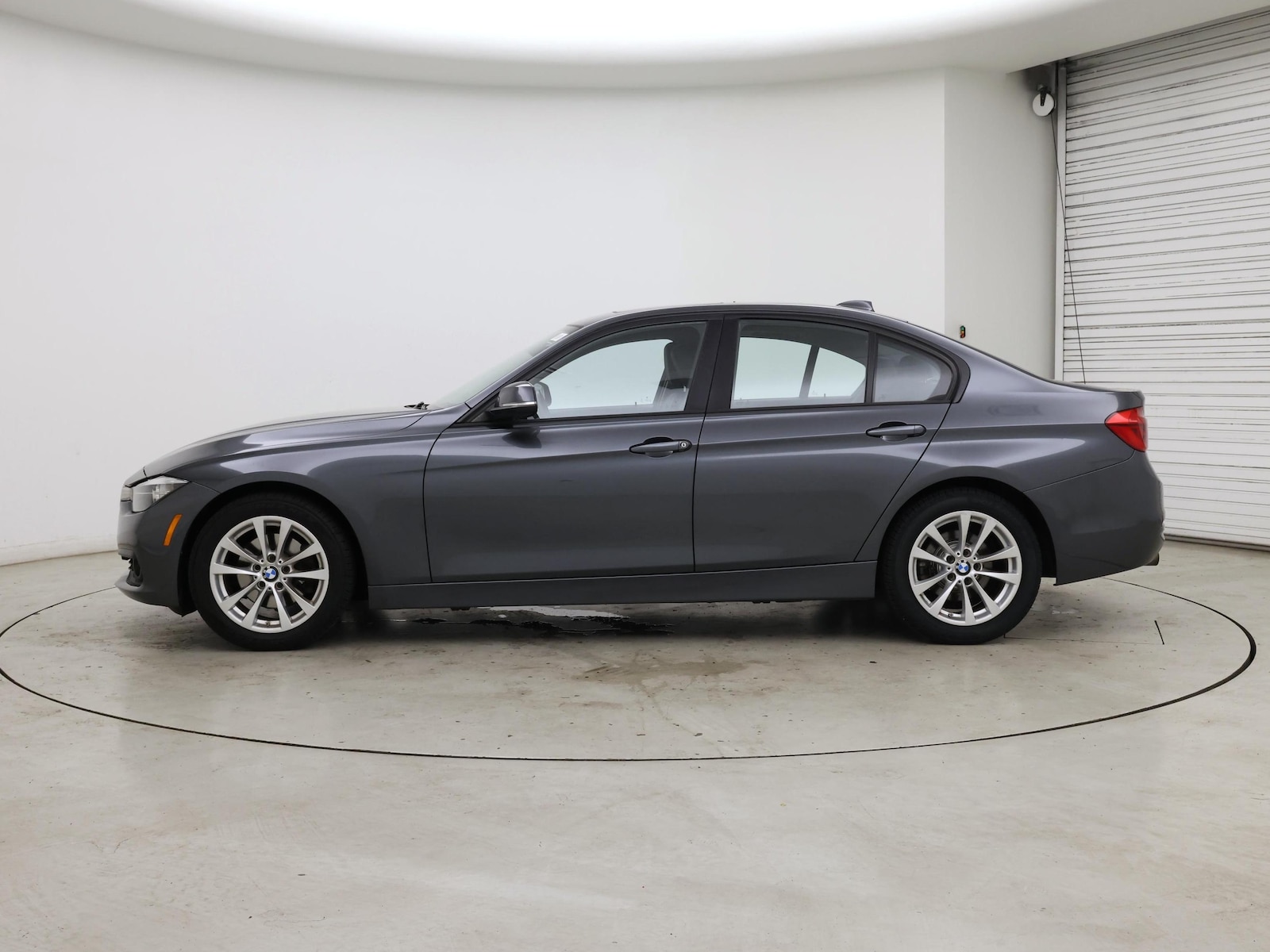 2016 BMW 3 Series 320i - Photo 4