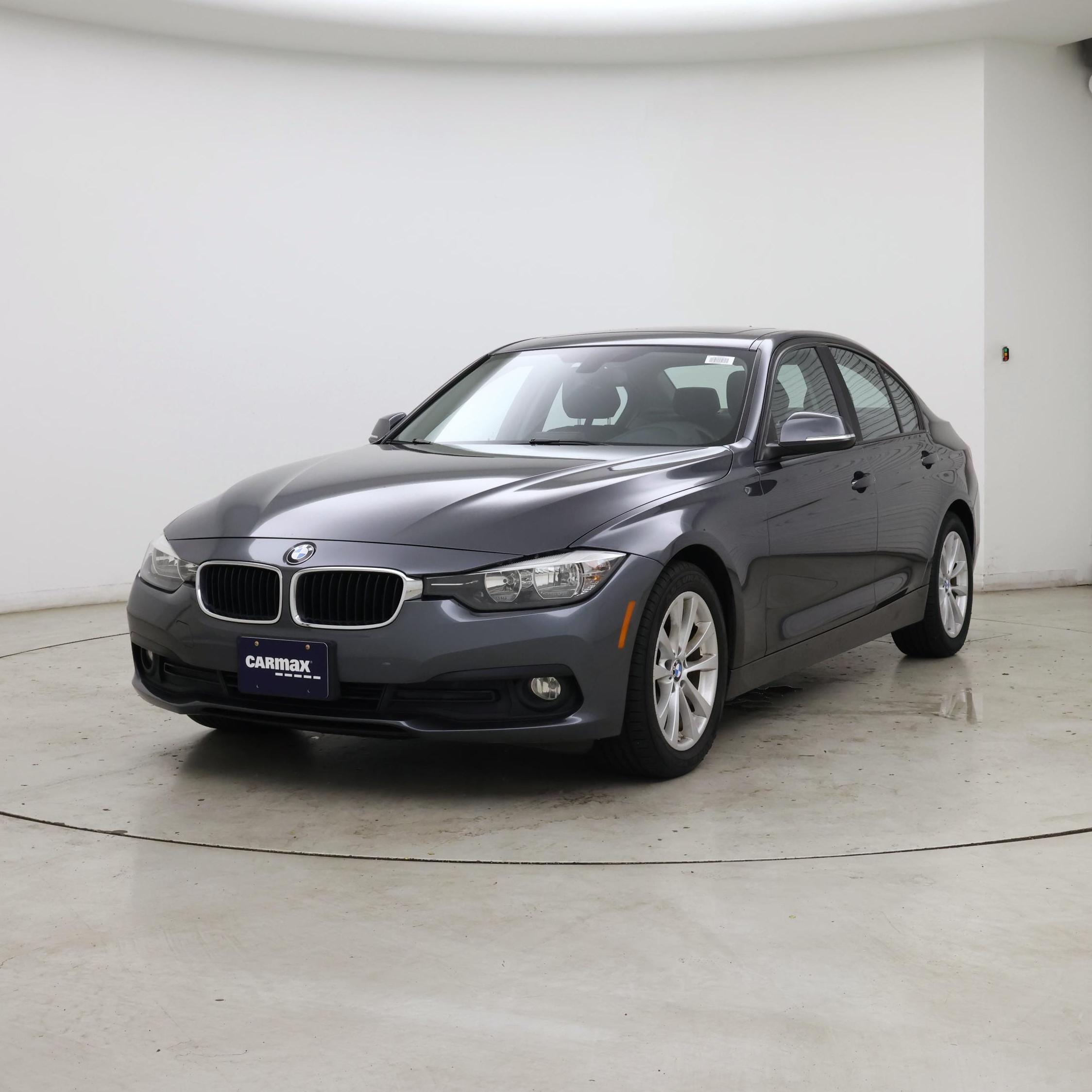 Thumbnail: 2016 BMW 3 Series - 4