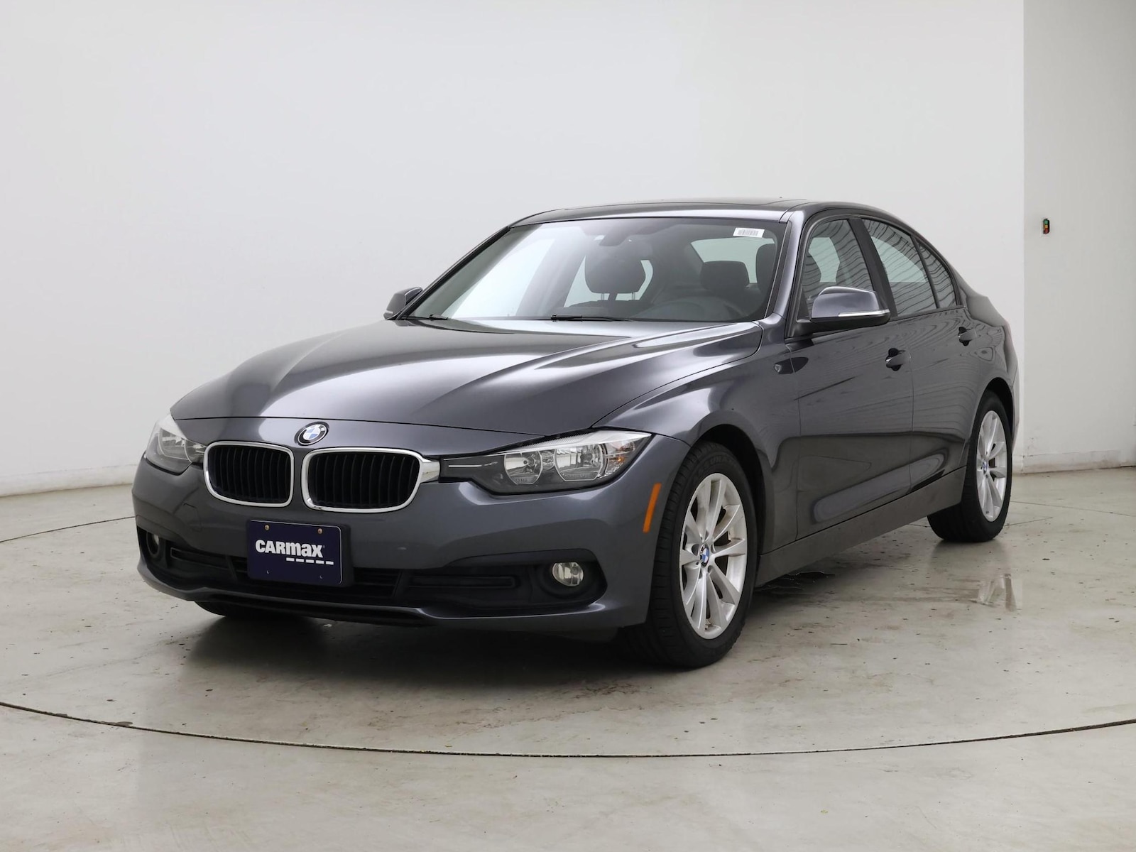 2016 BMW 3 Series 320i - Photo 5