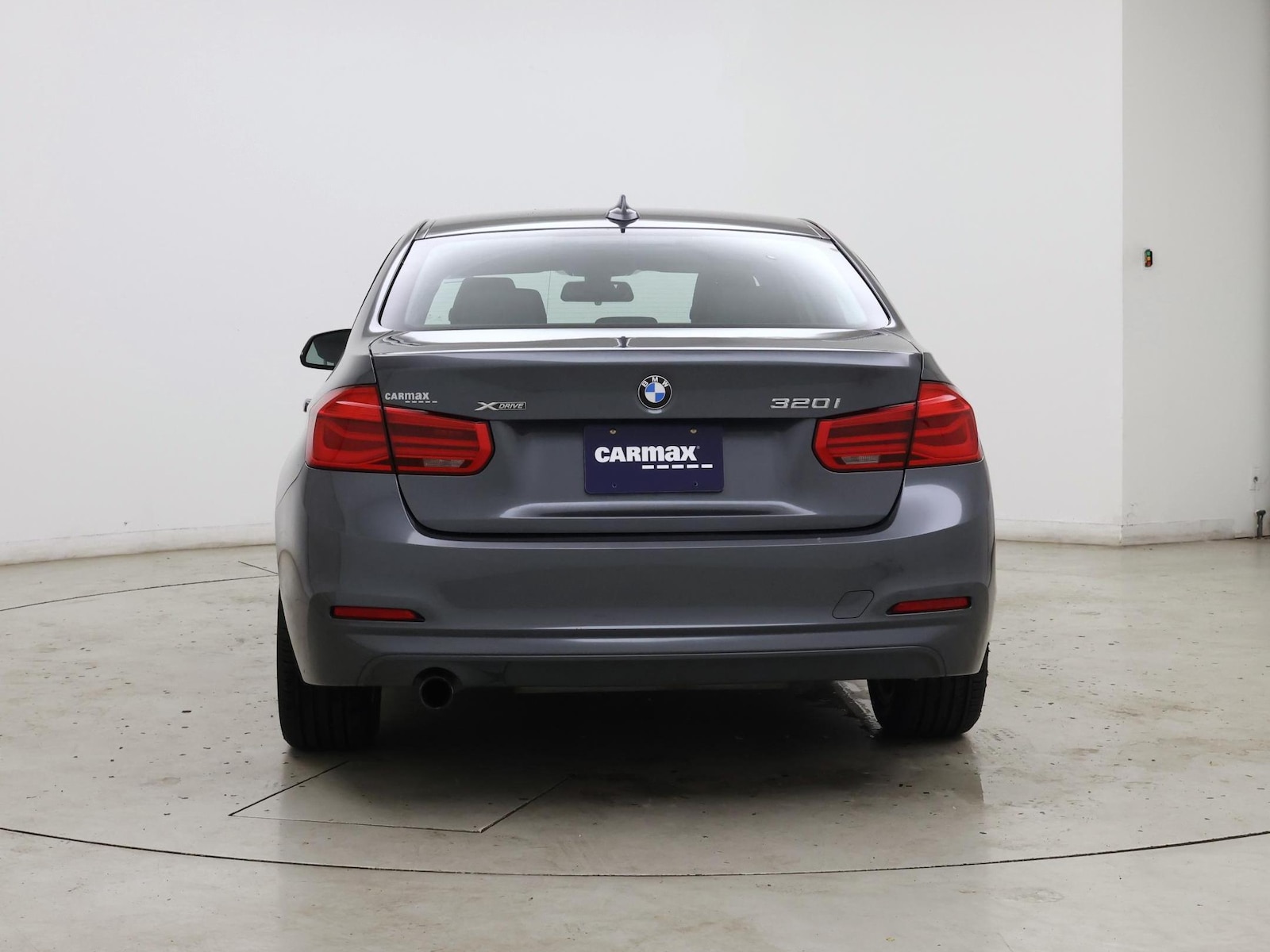 2016 BMW 3 Series 320i - Photo 7