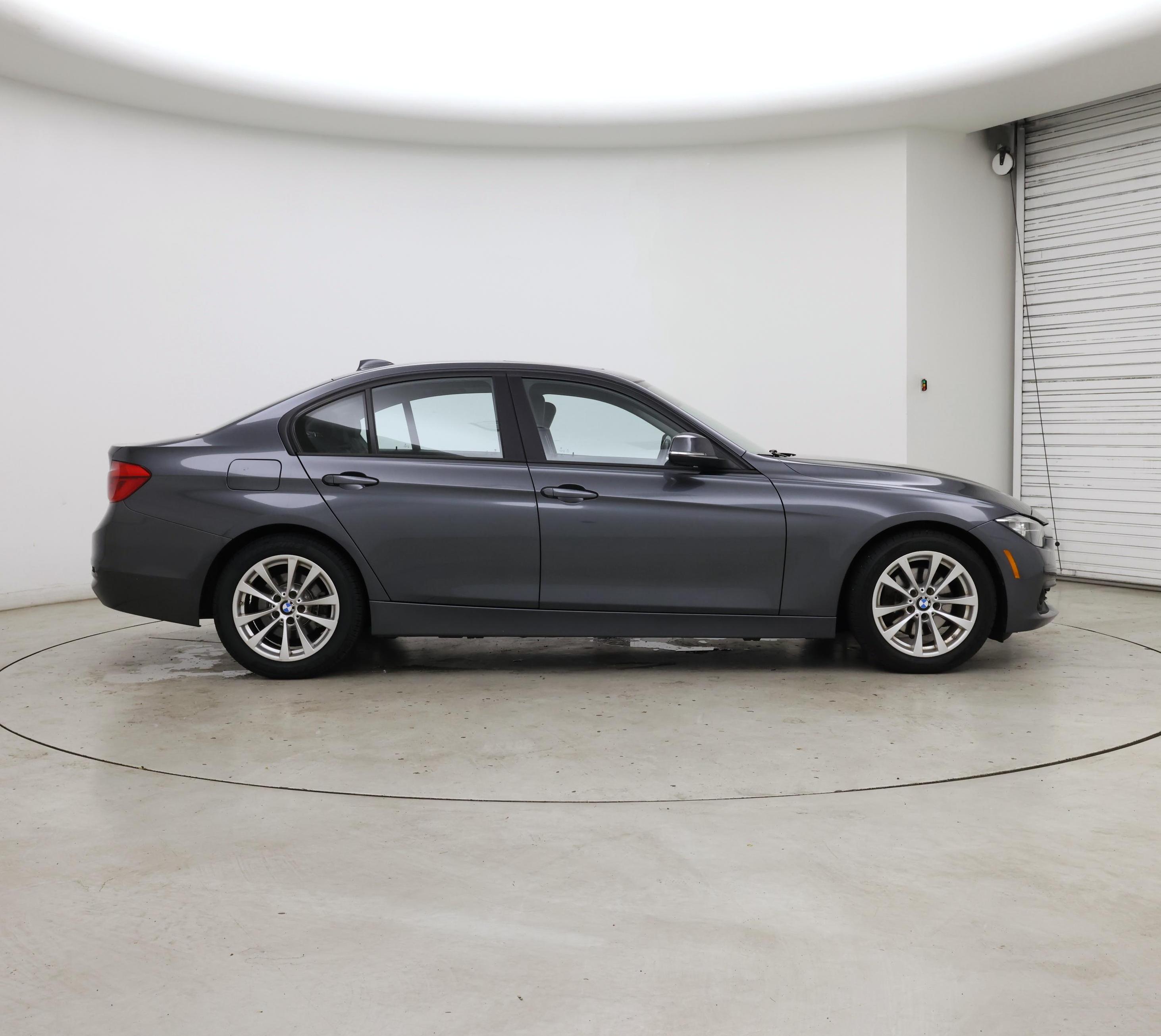Thumbnail: 2016 BMW 3 Series - 7