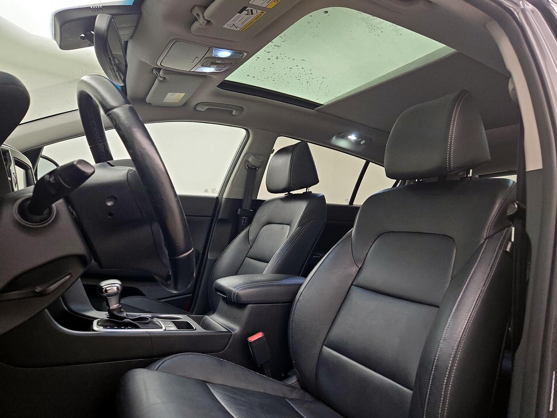 Thumbnail: 2017 Kia Sportage - 19