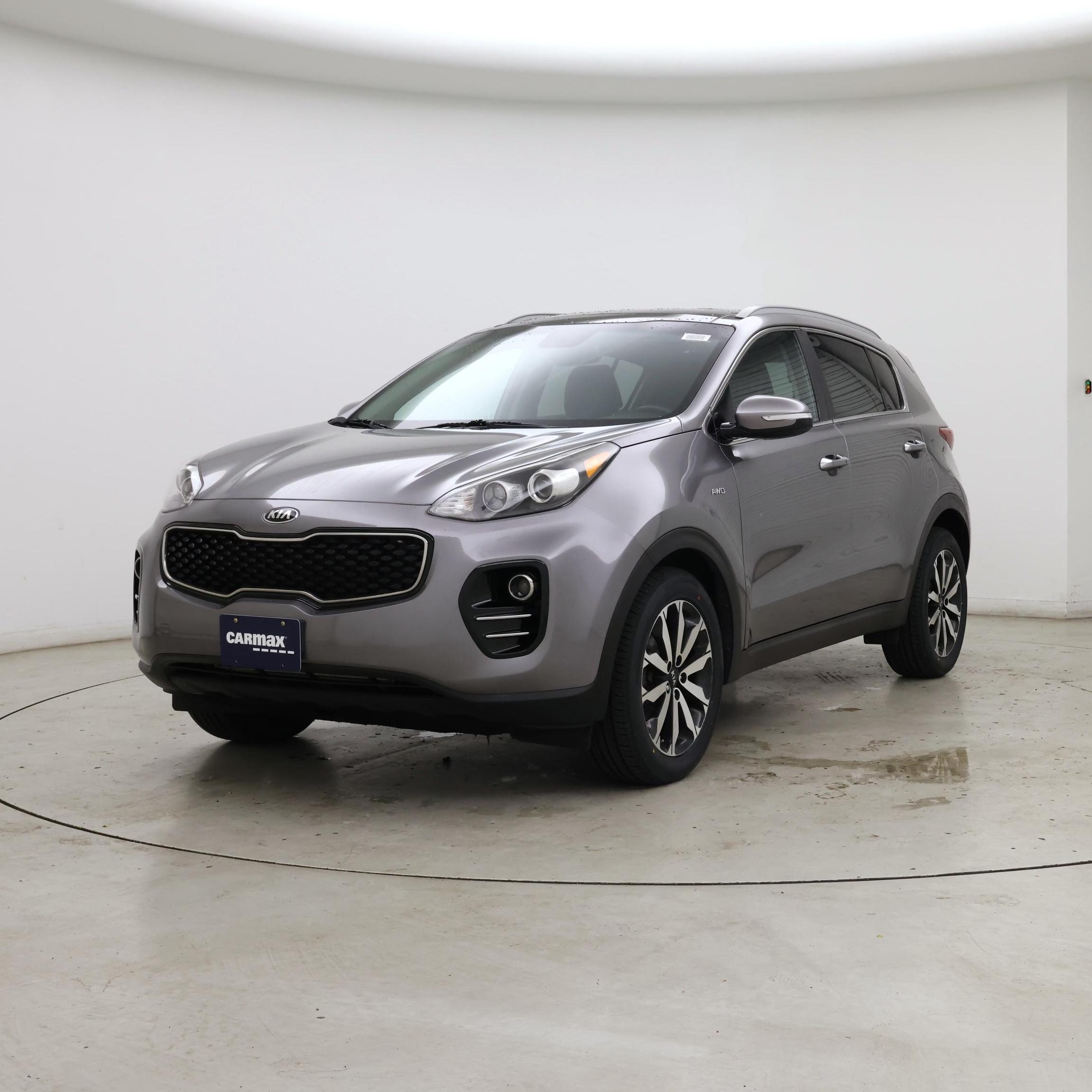Thumbnail: 2017 Kia Sportage - 4
