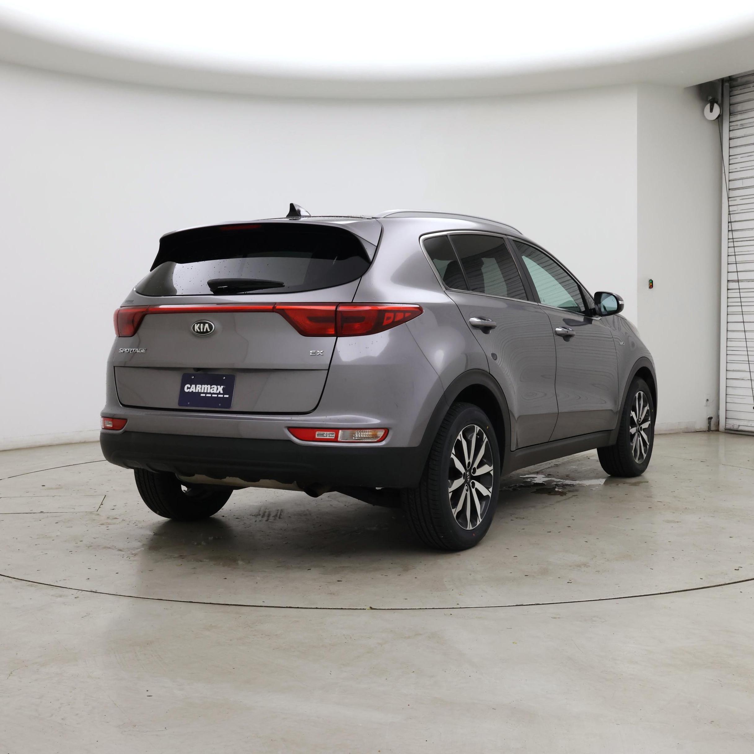 Thumbnail: 2017 Kia Sportage - 8