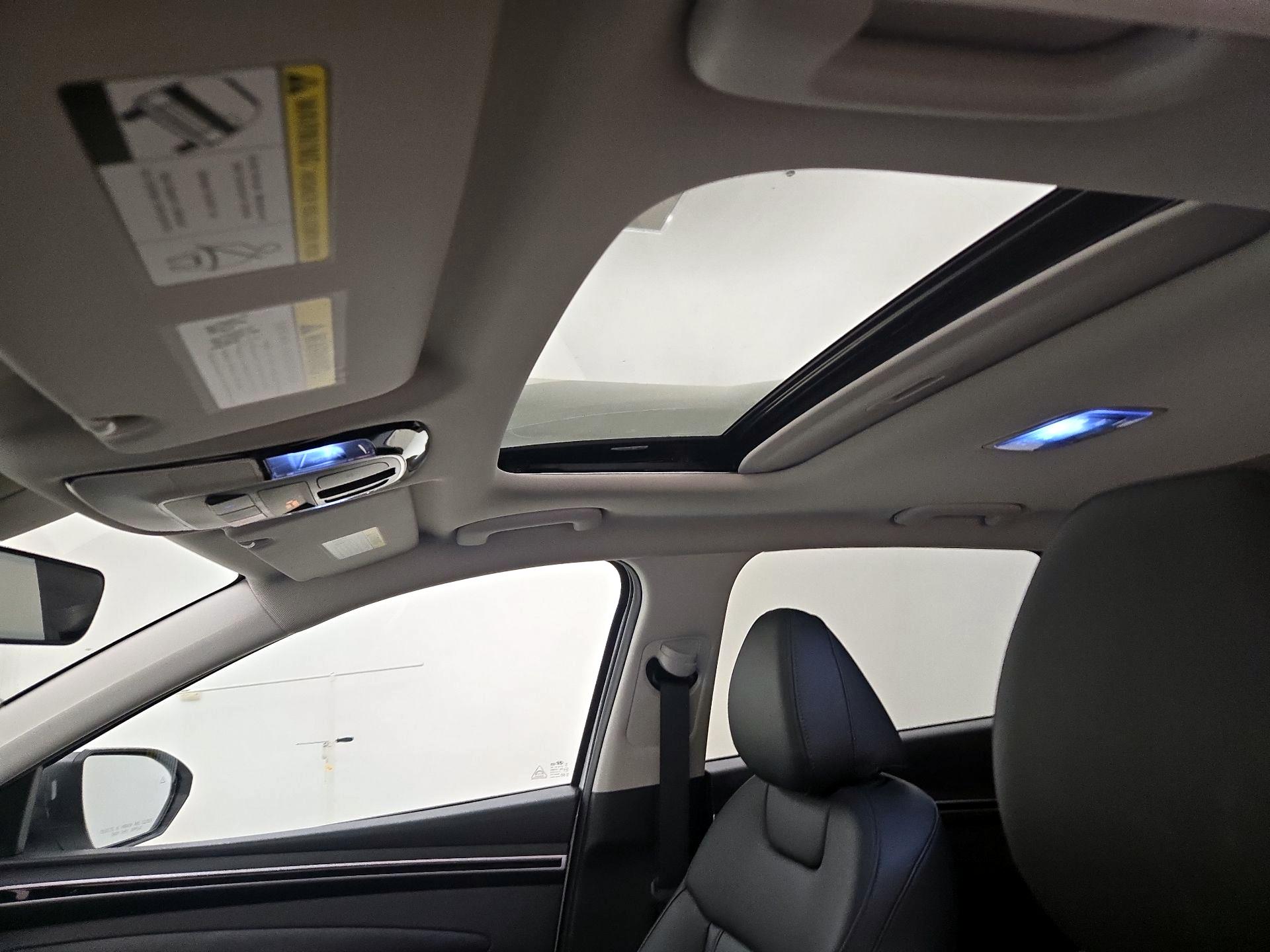 Thumbnail: 2023 Hyundai Tucson - 19