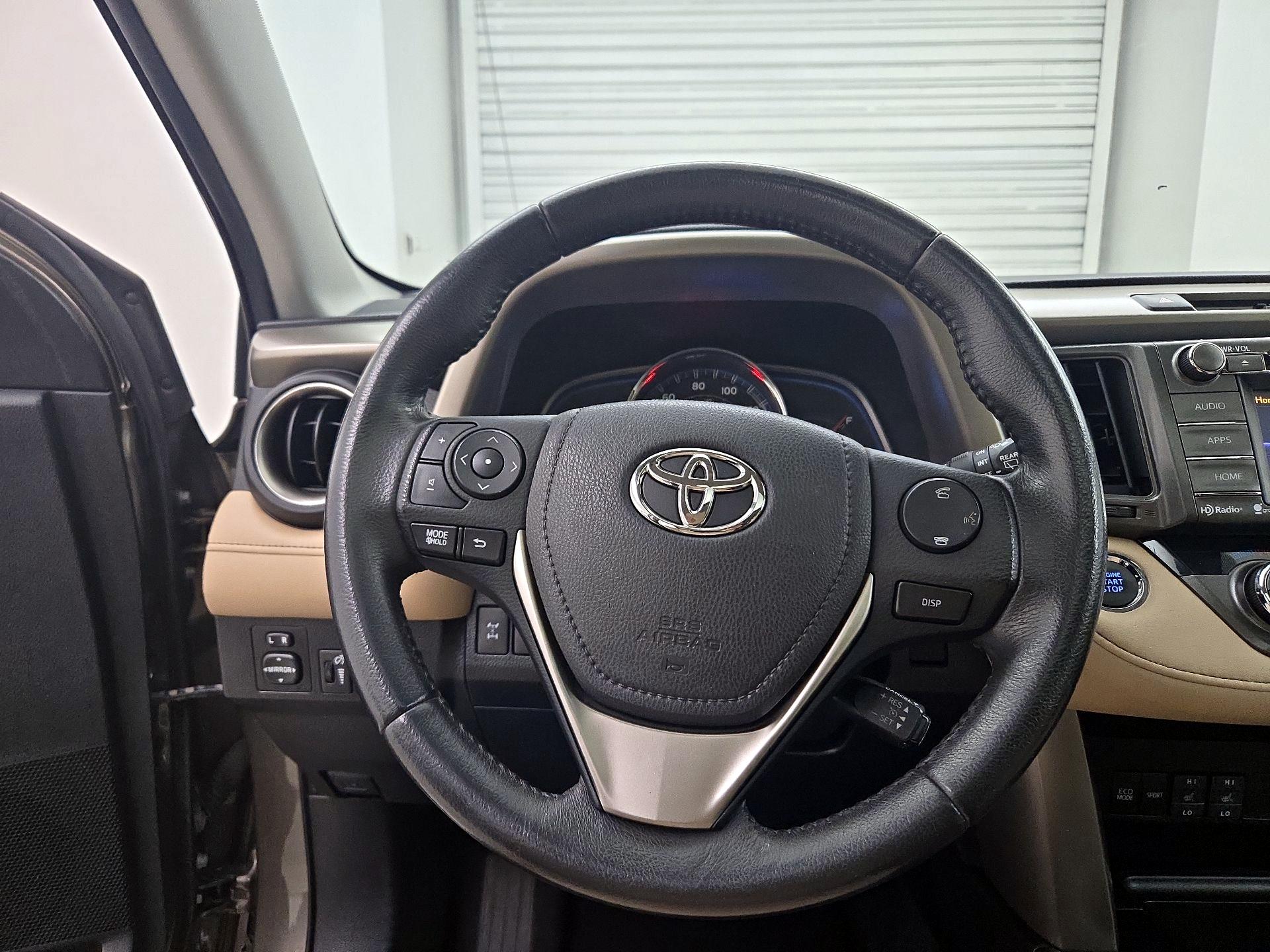 Thumbnail: 2014 Toyota RAV4 - 10