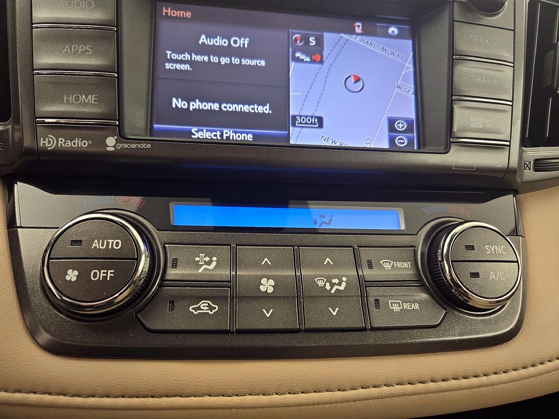 Thumbnail: 2014 Toyota RAV4 - 16