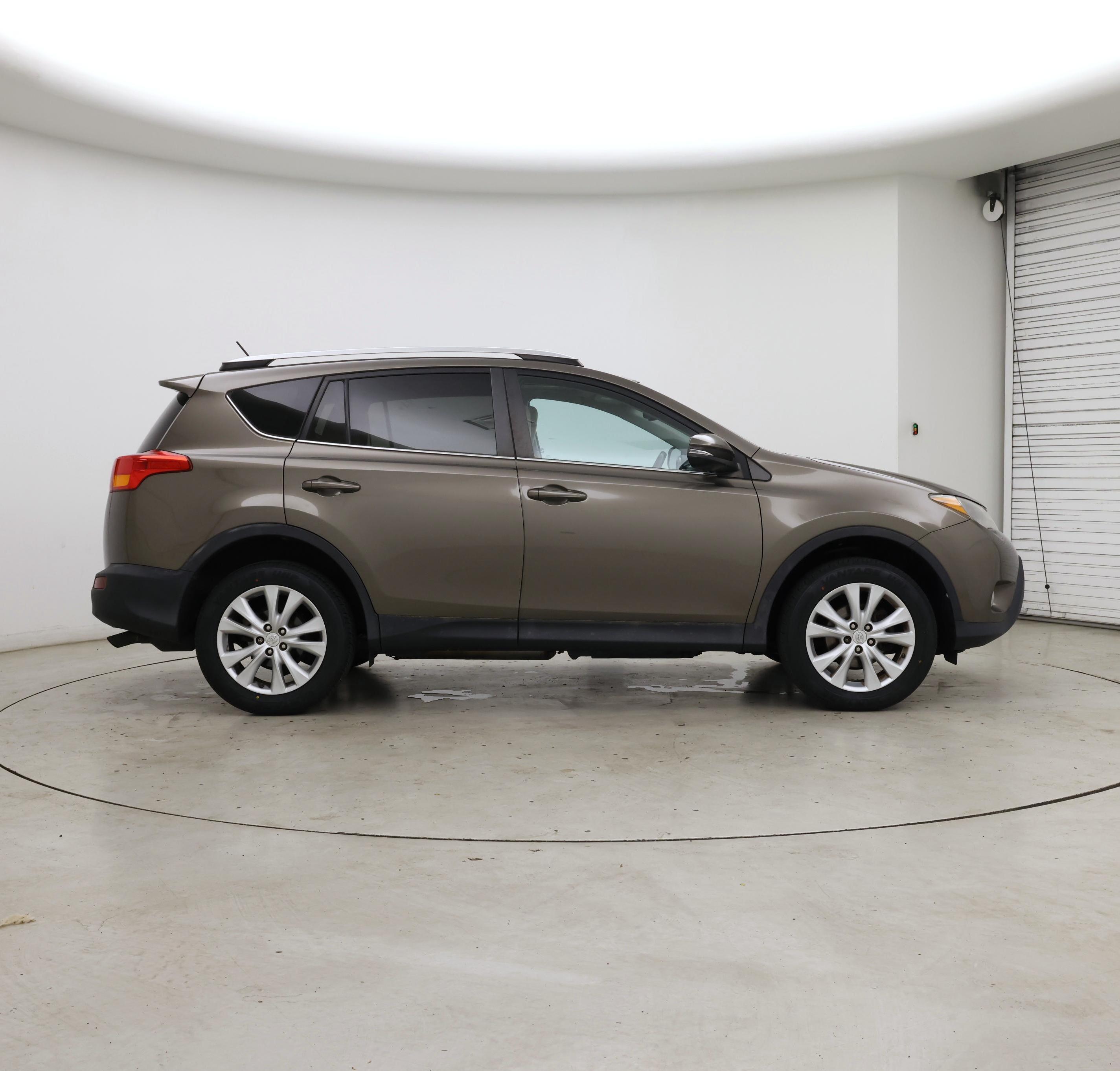 Thumbnail: 2014 Toyota RAV4 - 7